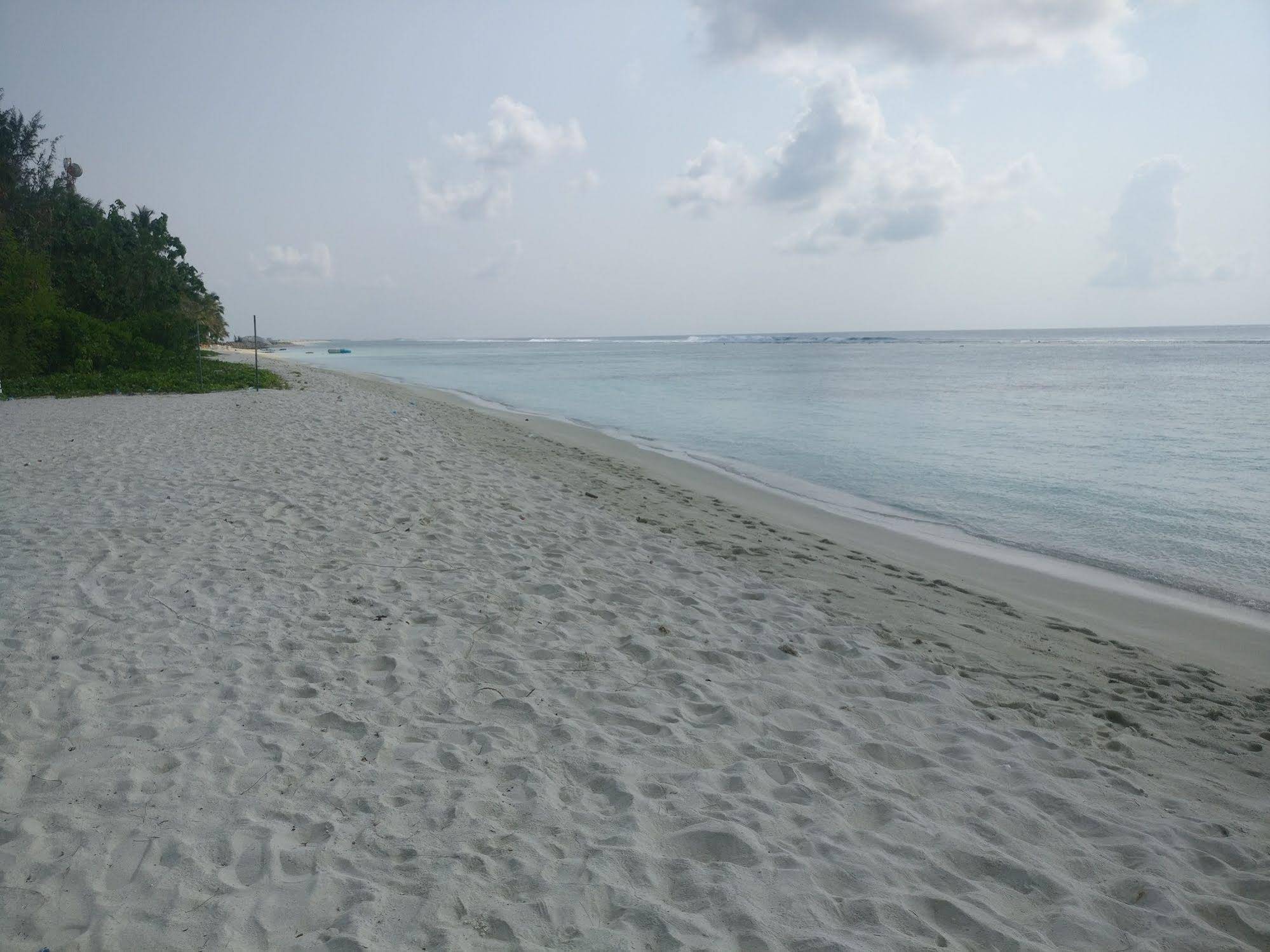 Simry Beach Side