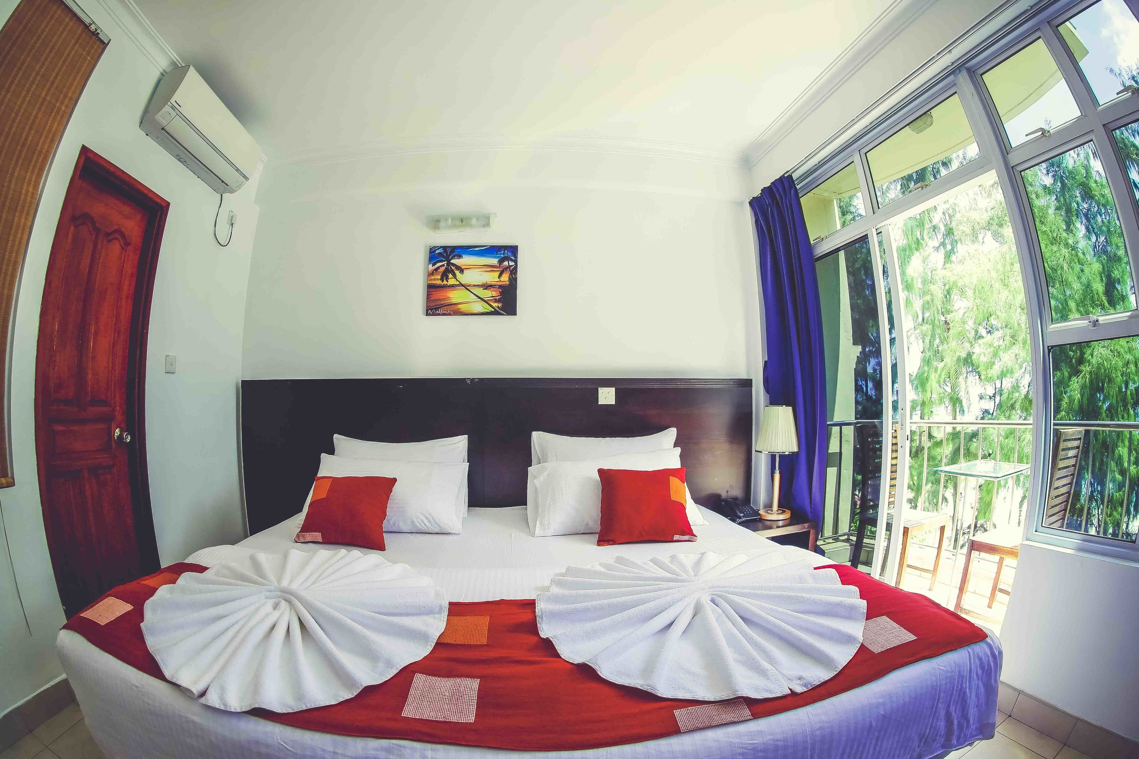 Sunny Suites Inn
