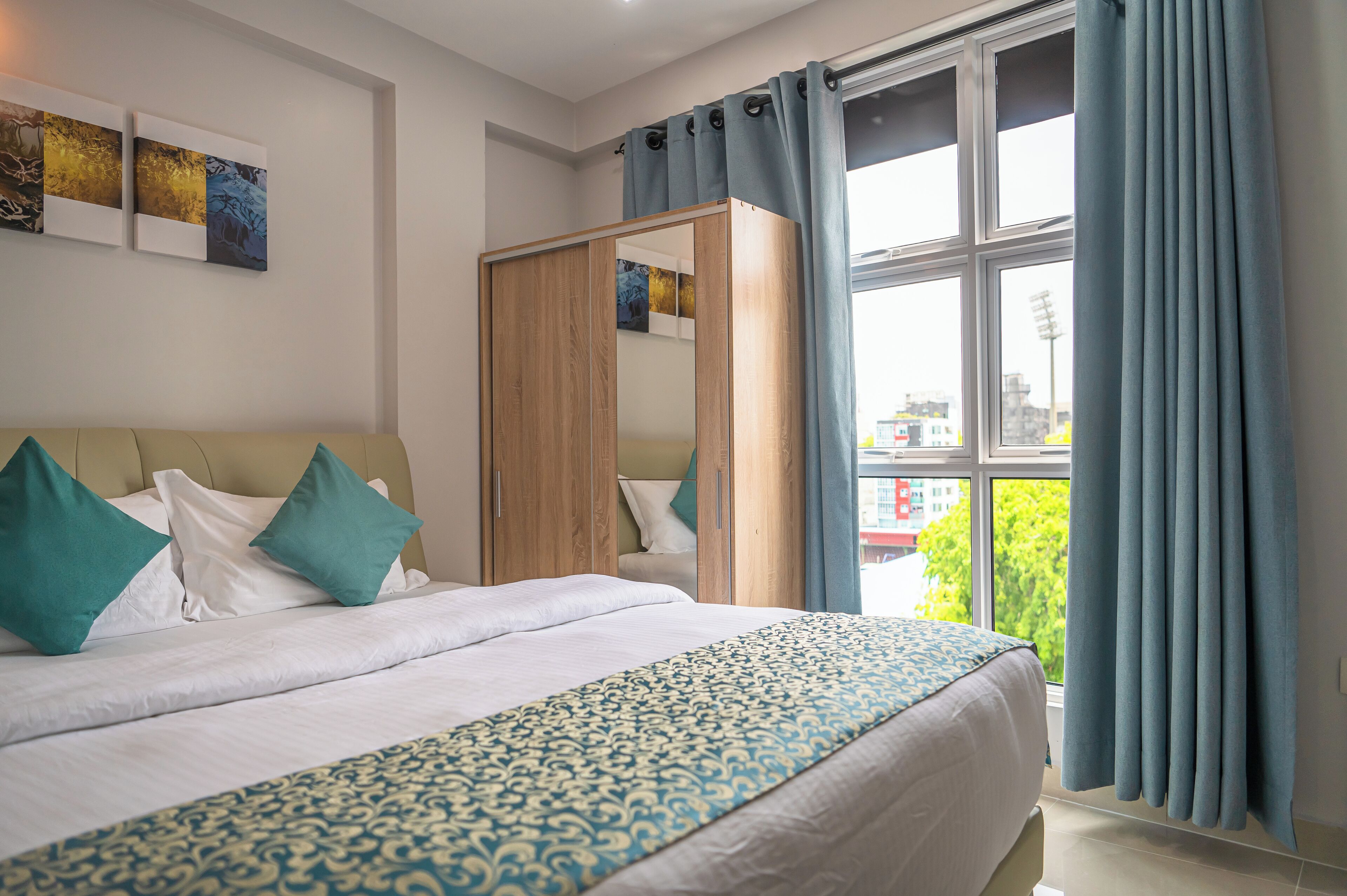 Tour Inn