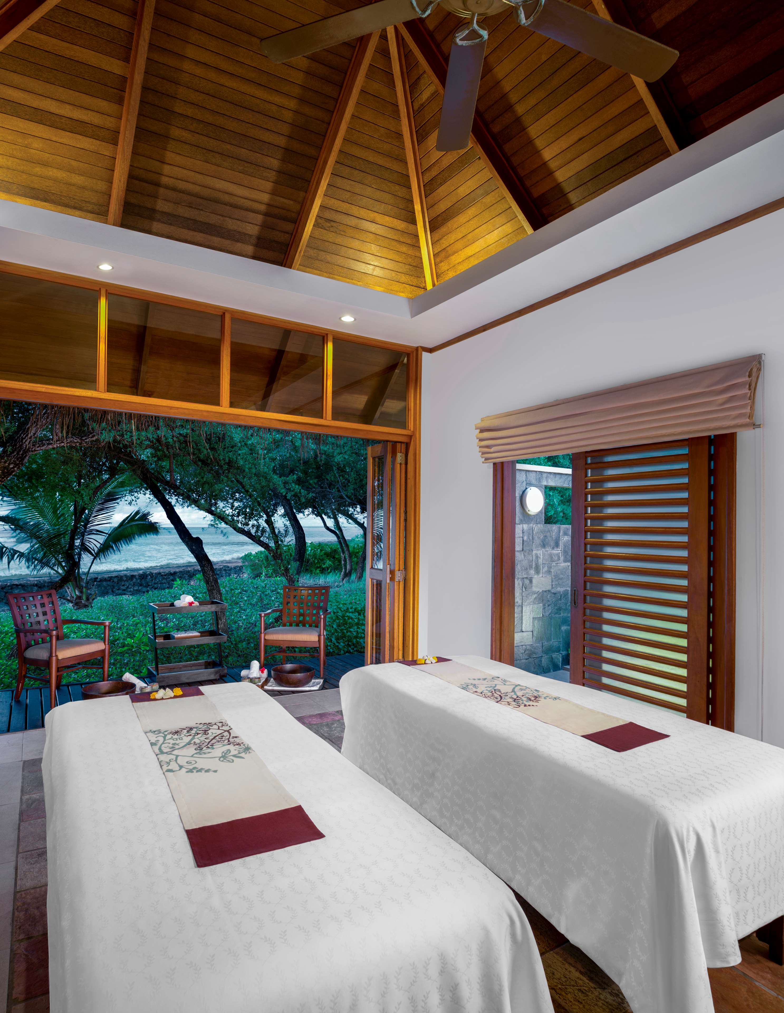 Sheraton Maldives Full Moon Resort & Spa