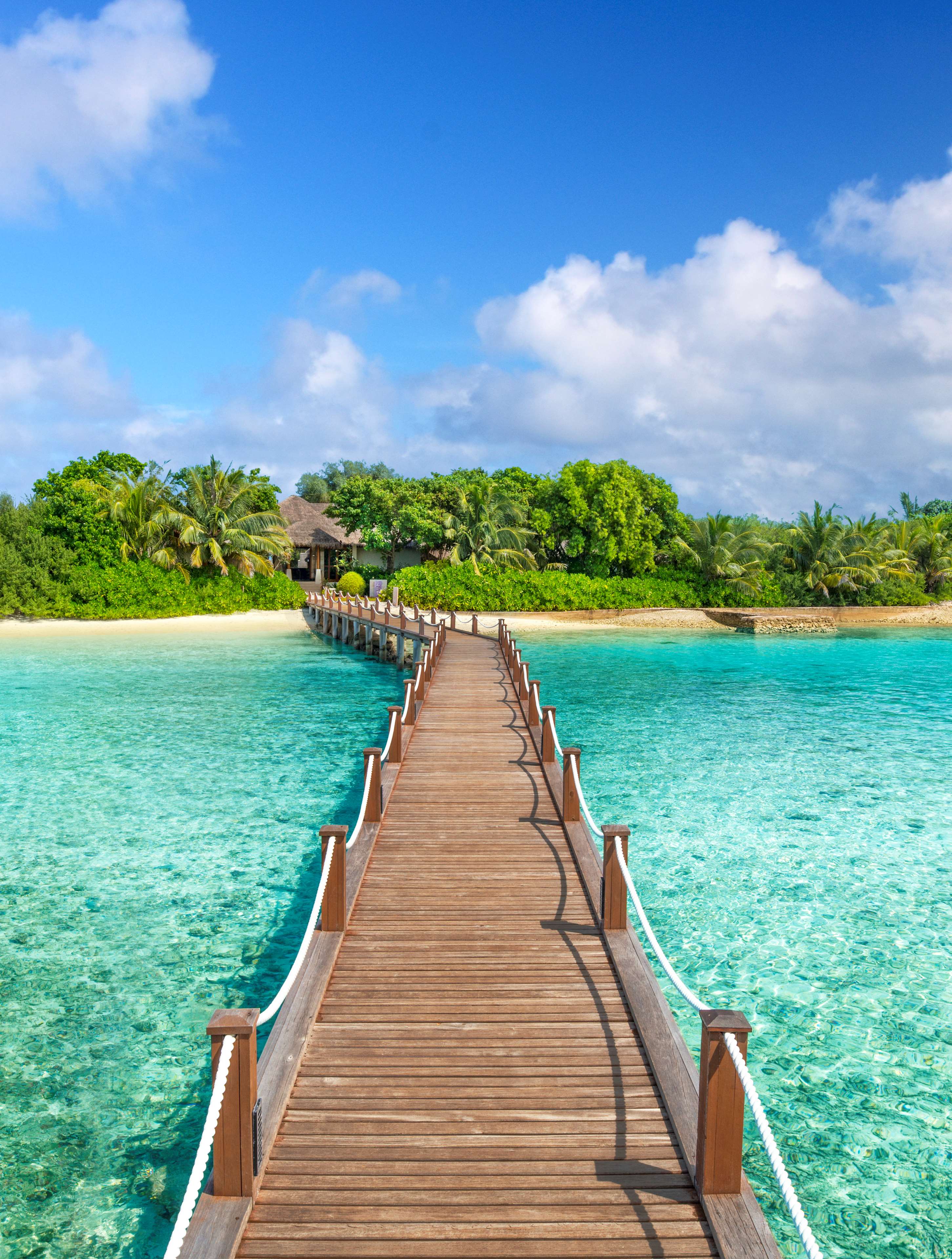 Sheraton Maldives Full Moon Resort & Spa