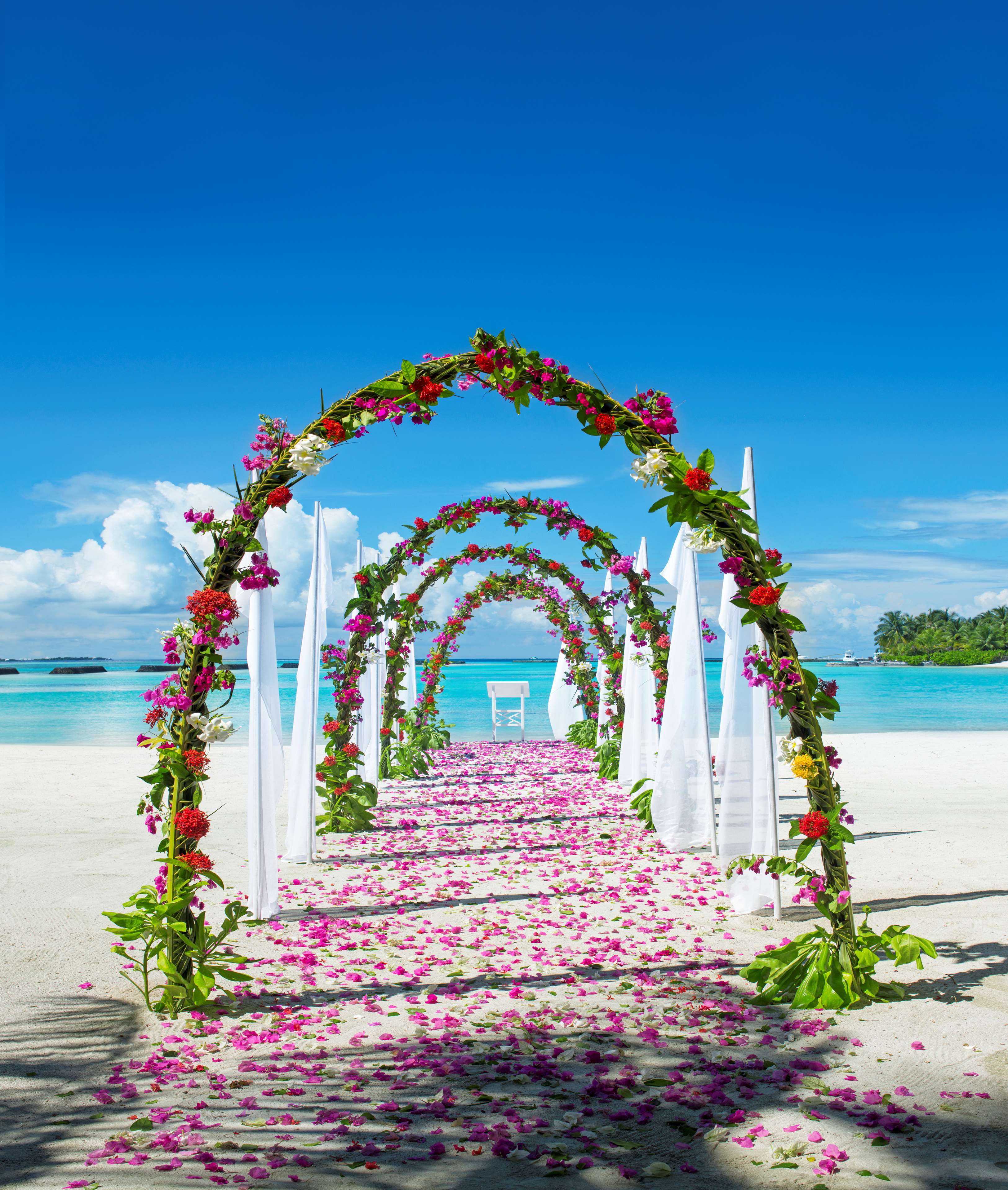 Sheraton Maldives Full Moon Resort & Spa