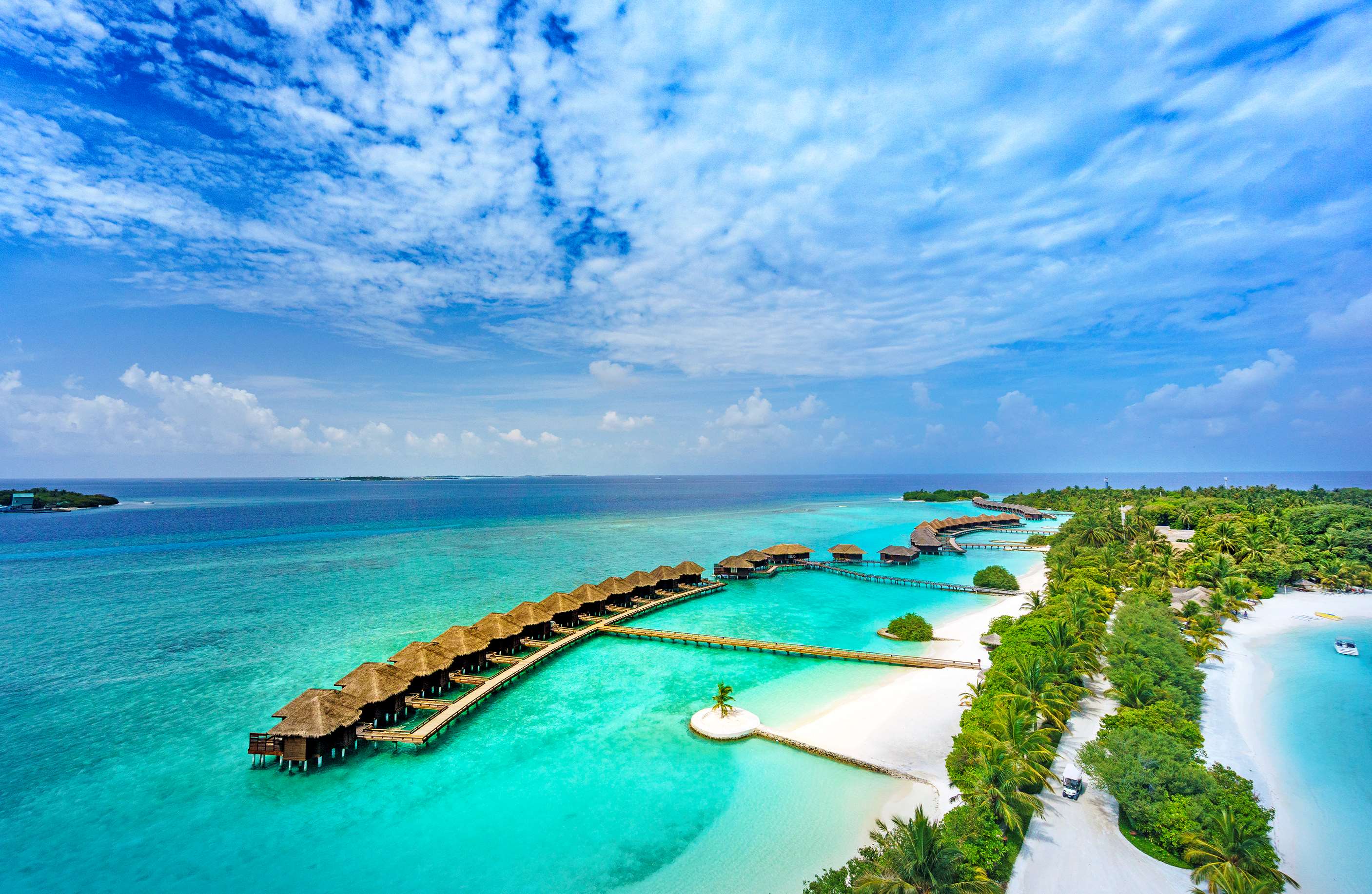 Sheraton Maldives Full Moon Resort & Spa