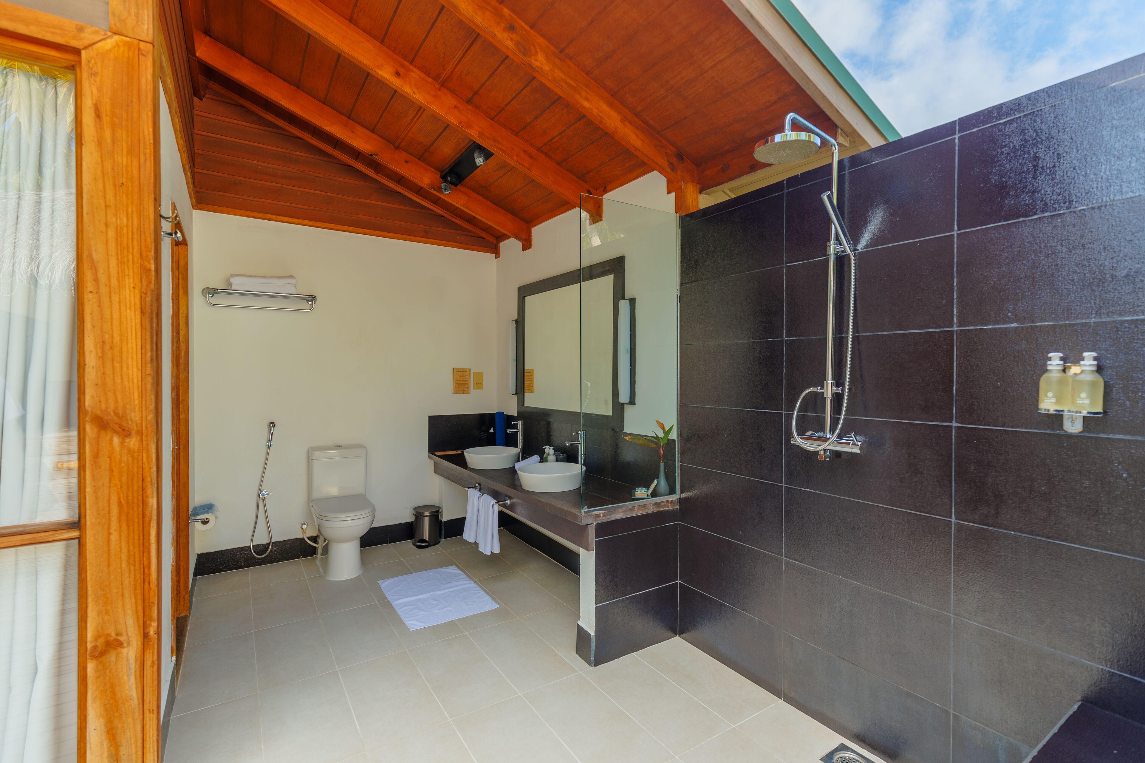 Meeru Maldives Resort Island