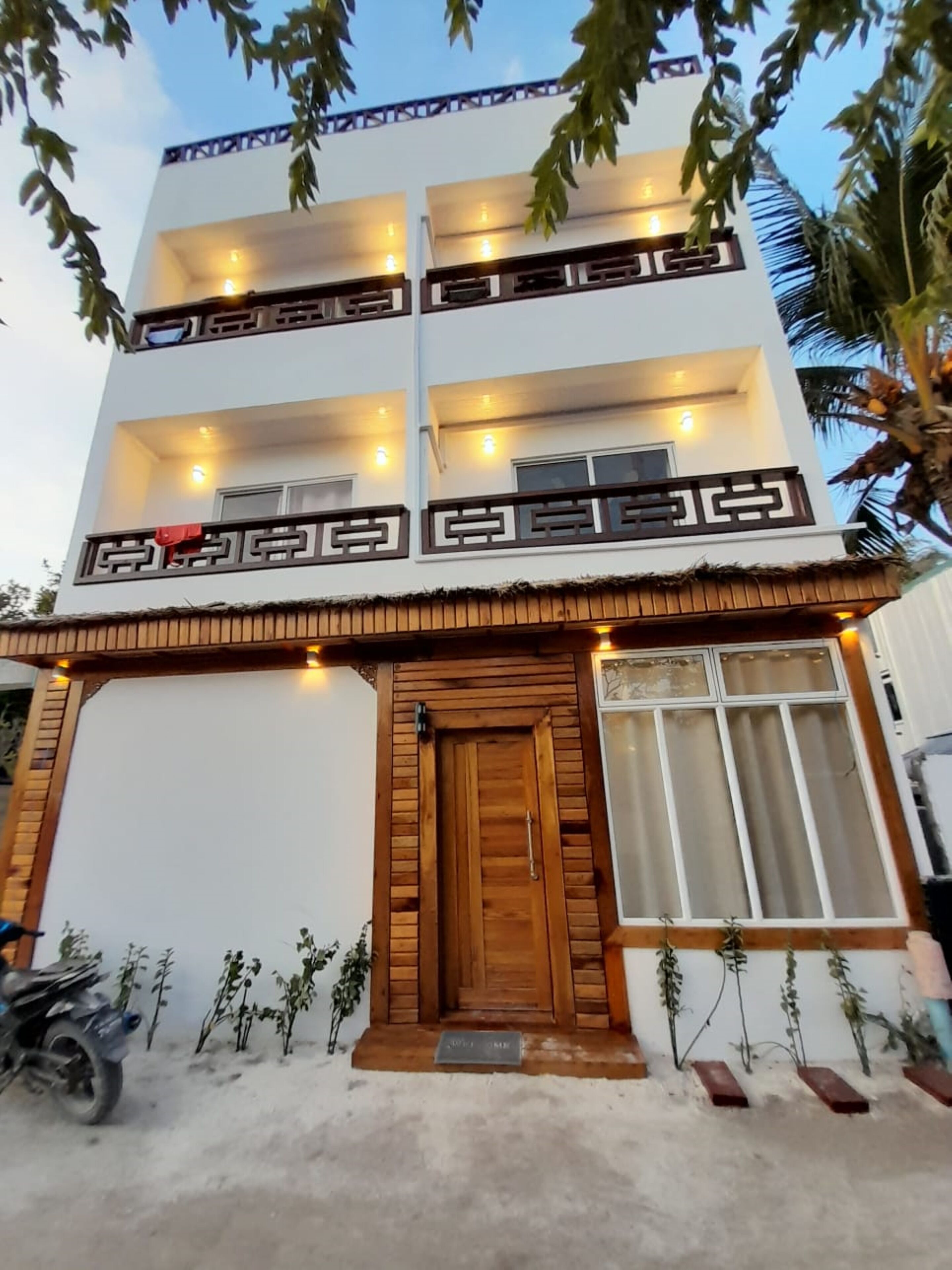 Batuta Maldives Fourson