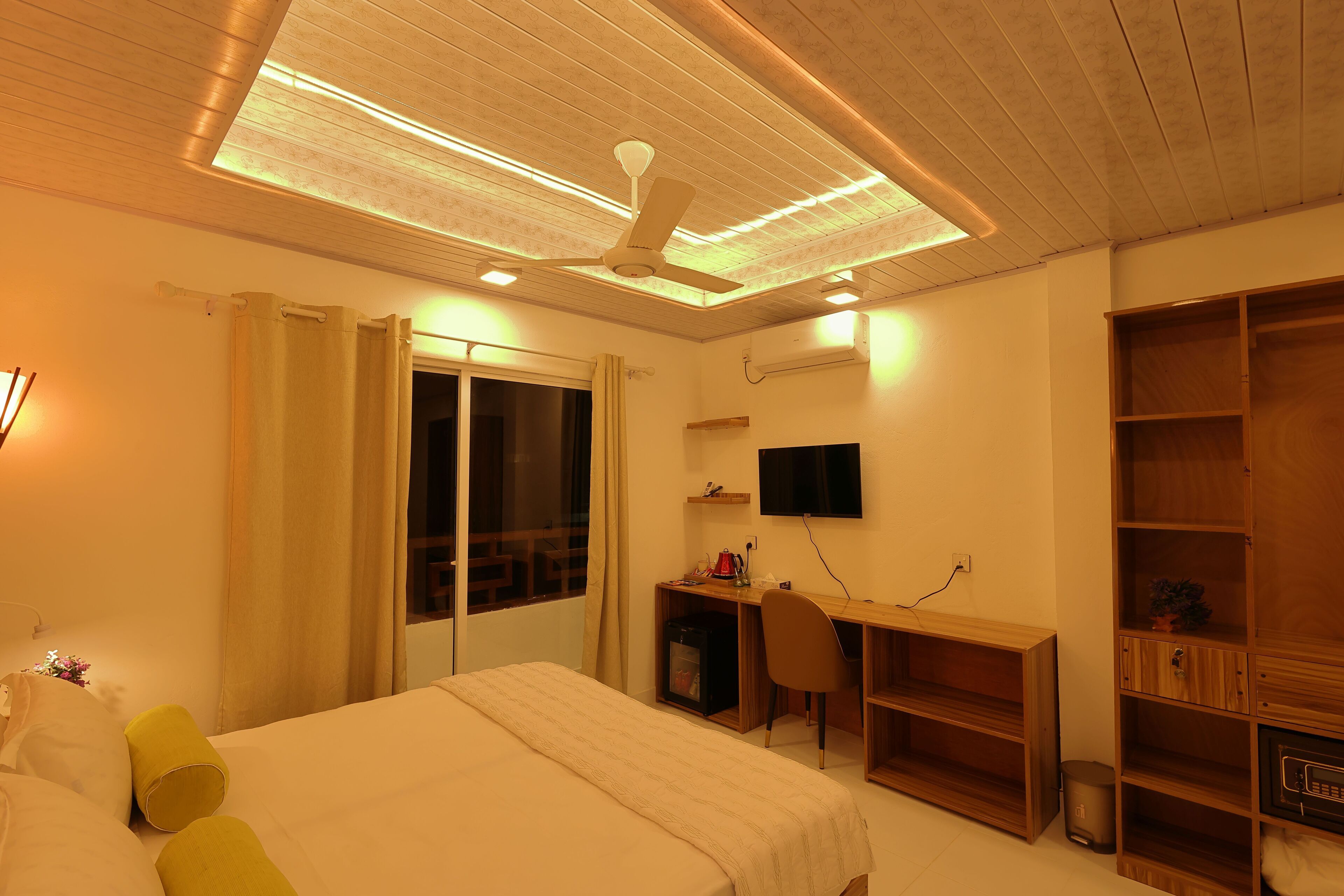 Batuta Maldives Fourson