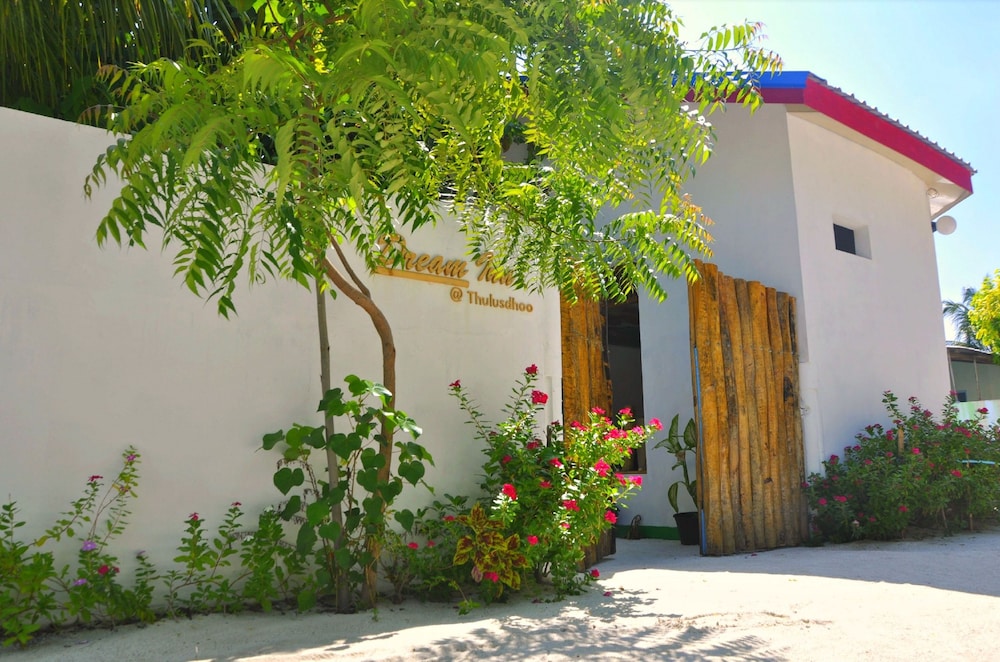 Dream Inn at Thulusdhoo
