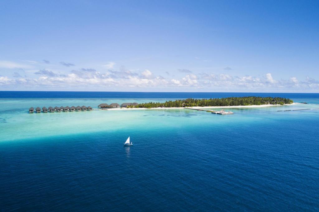 Summer Island Maldives