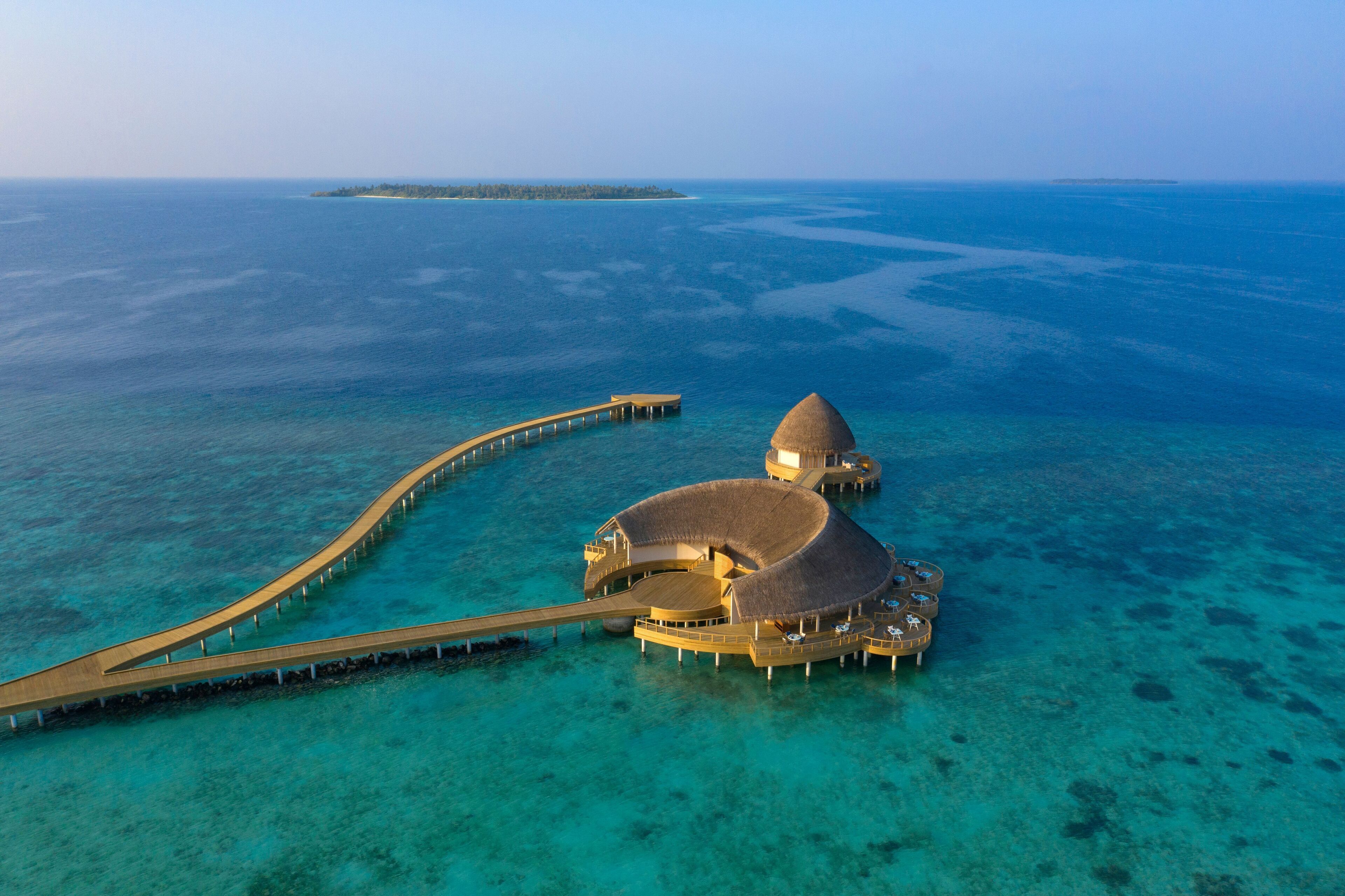 Emerald Faarufushi Resort & Spa