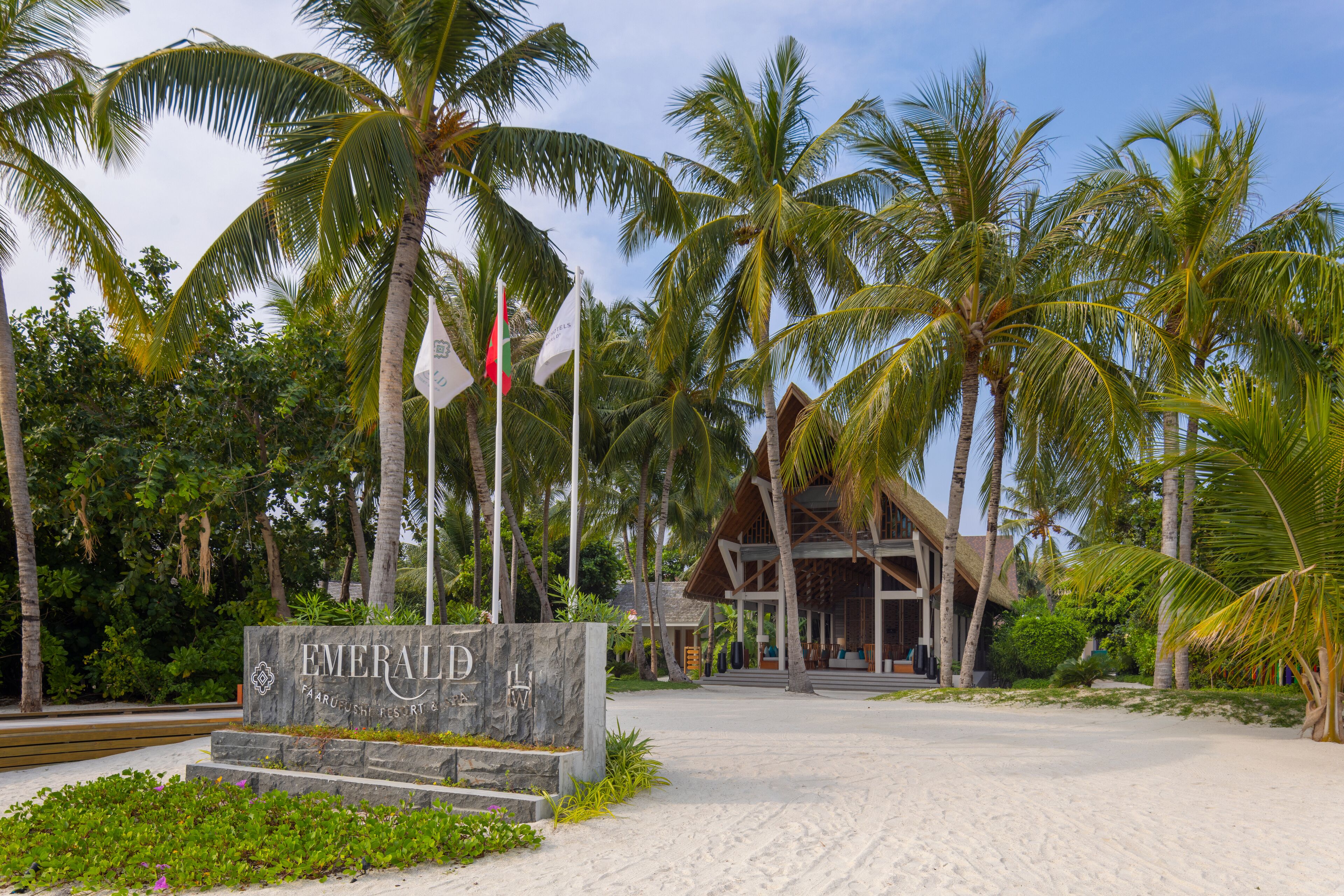 Emerald Faarufushi Resort & Spa