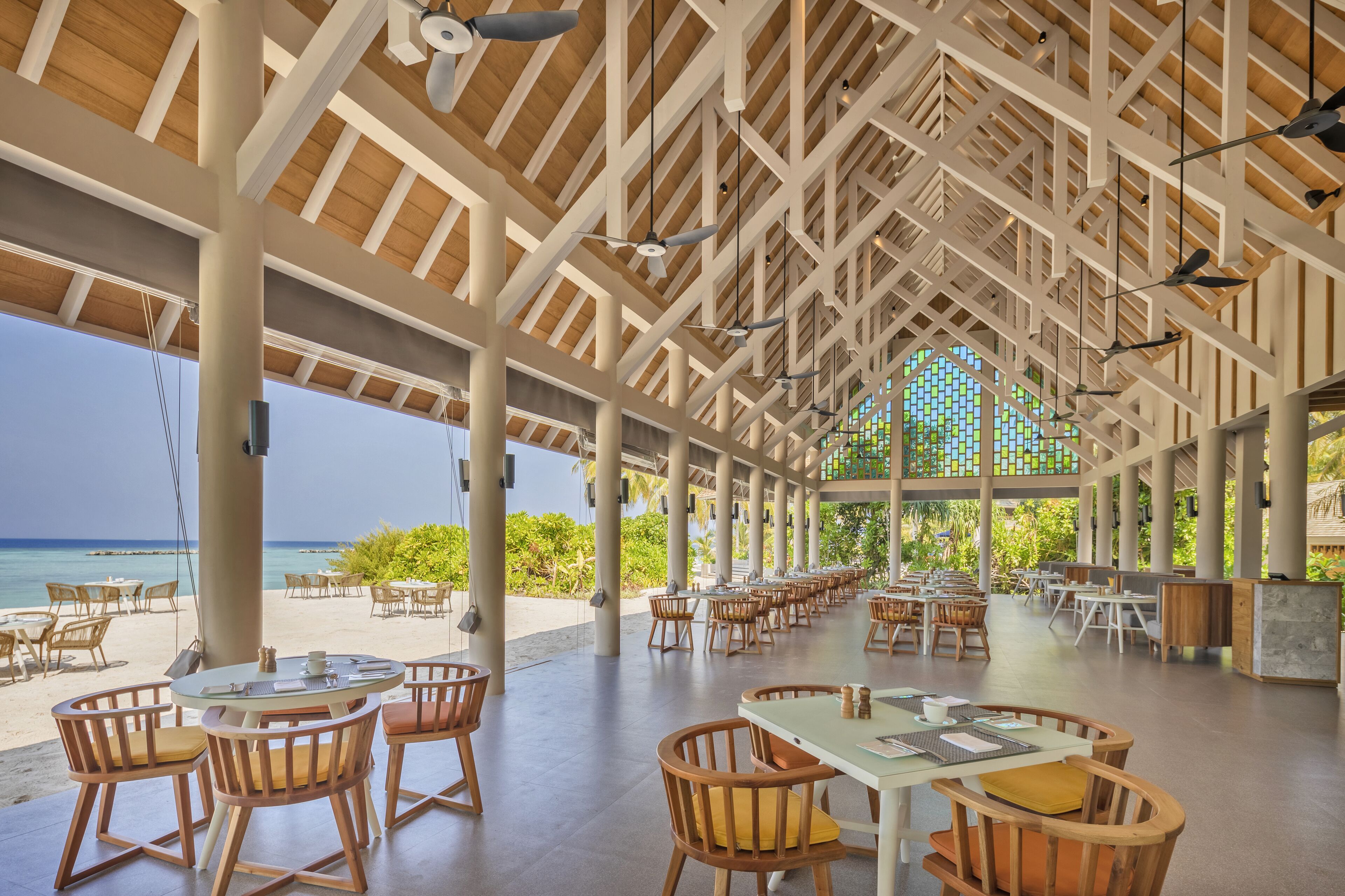 Emerald Faarufushi Resort & Spa