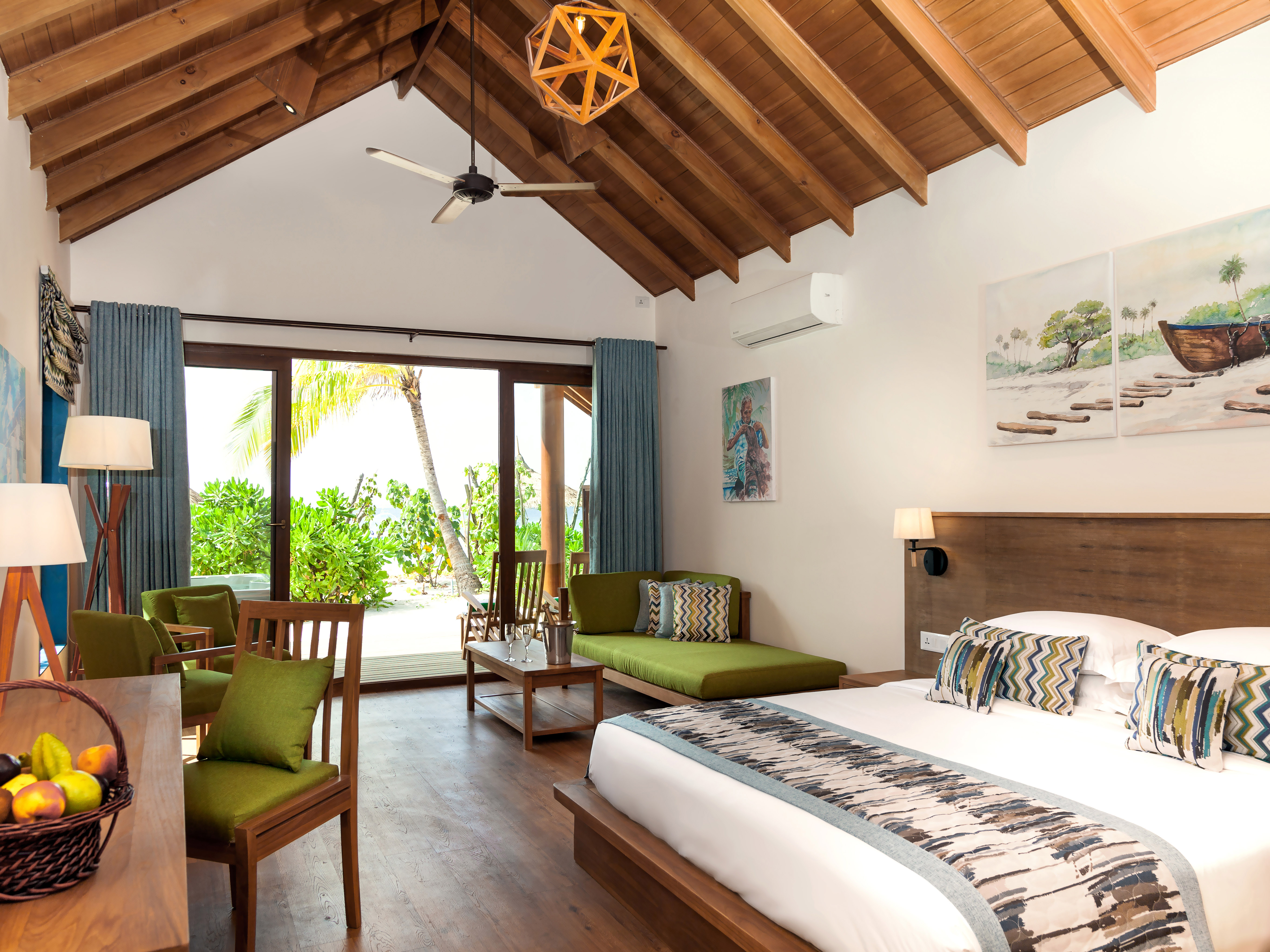 Reethi Faru Resort