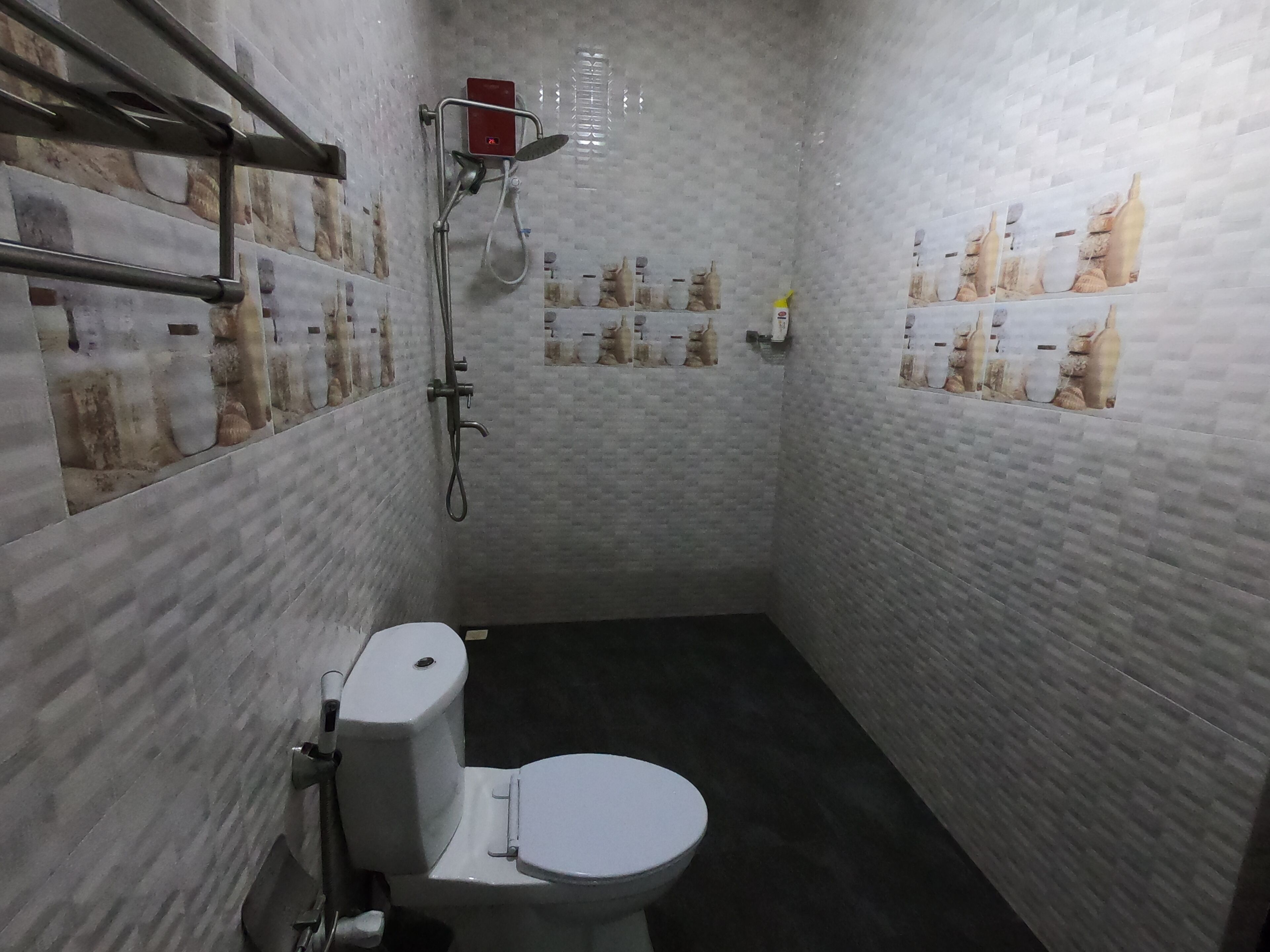 Dhangethi Inn