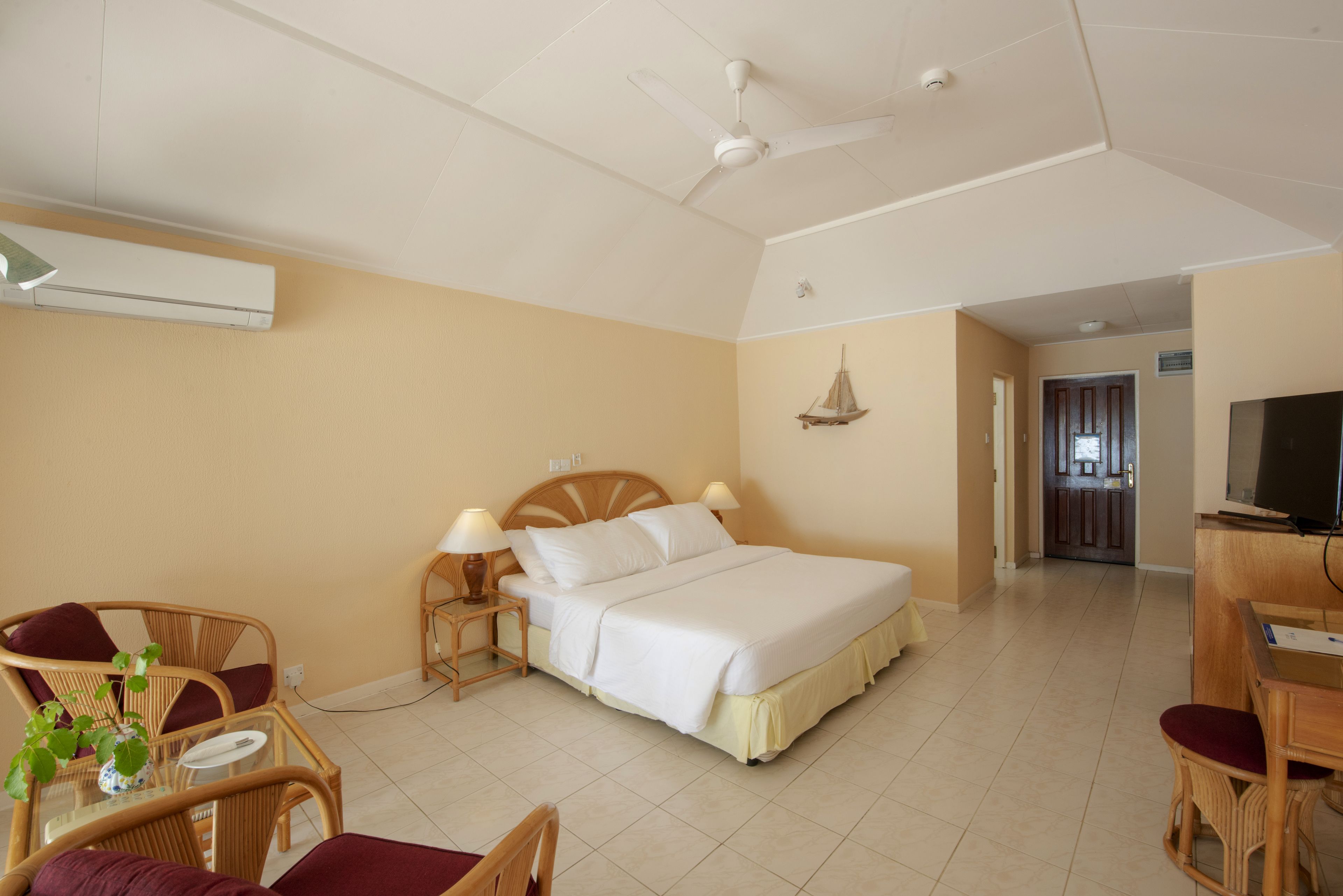 Villa Haven Resort Maldives