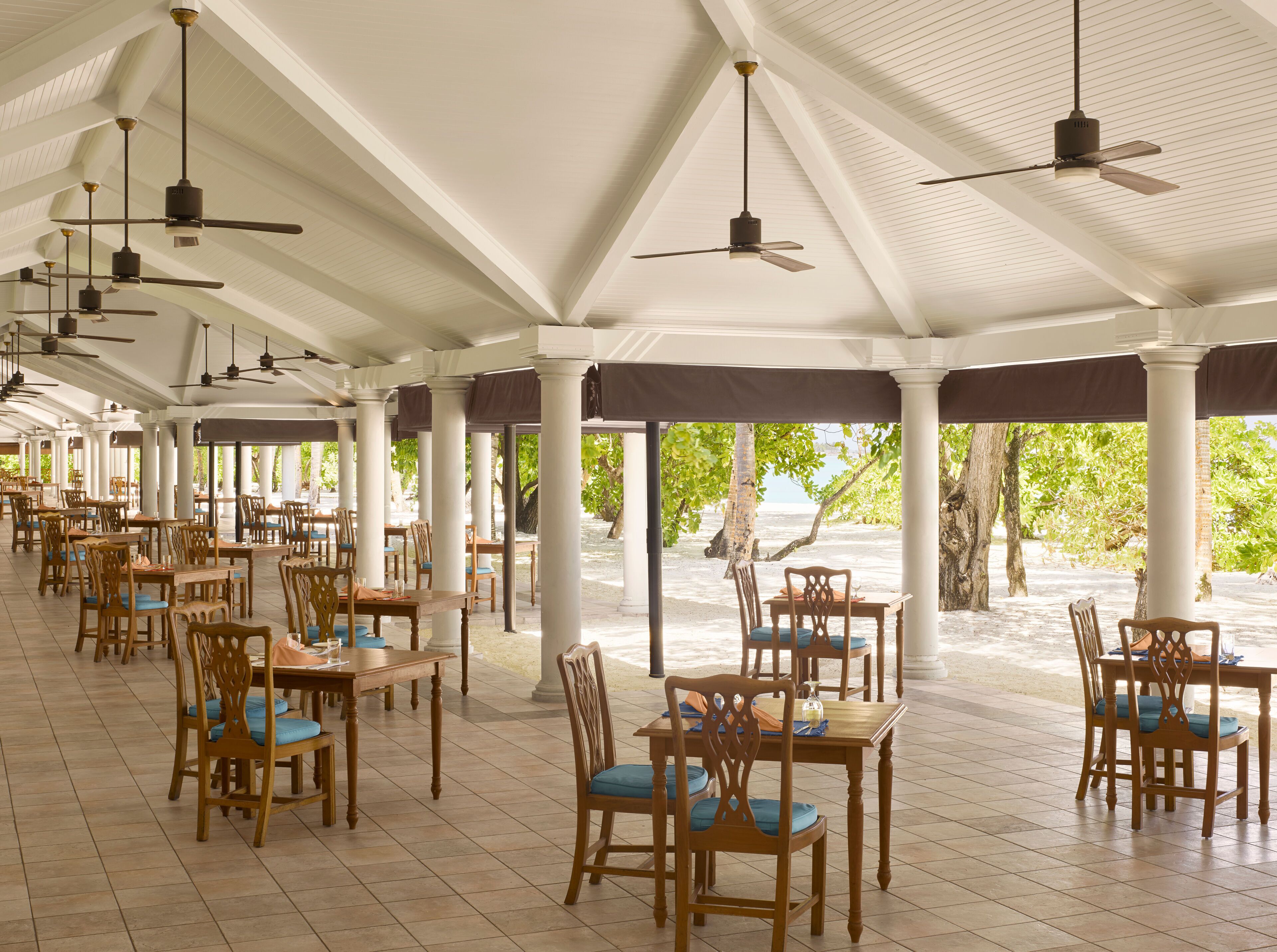 Villa Park Sun Island