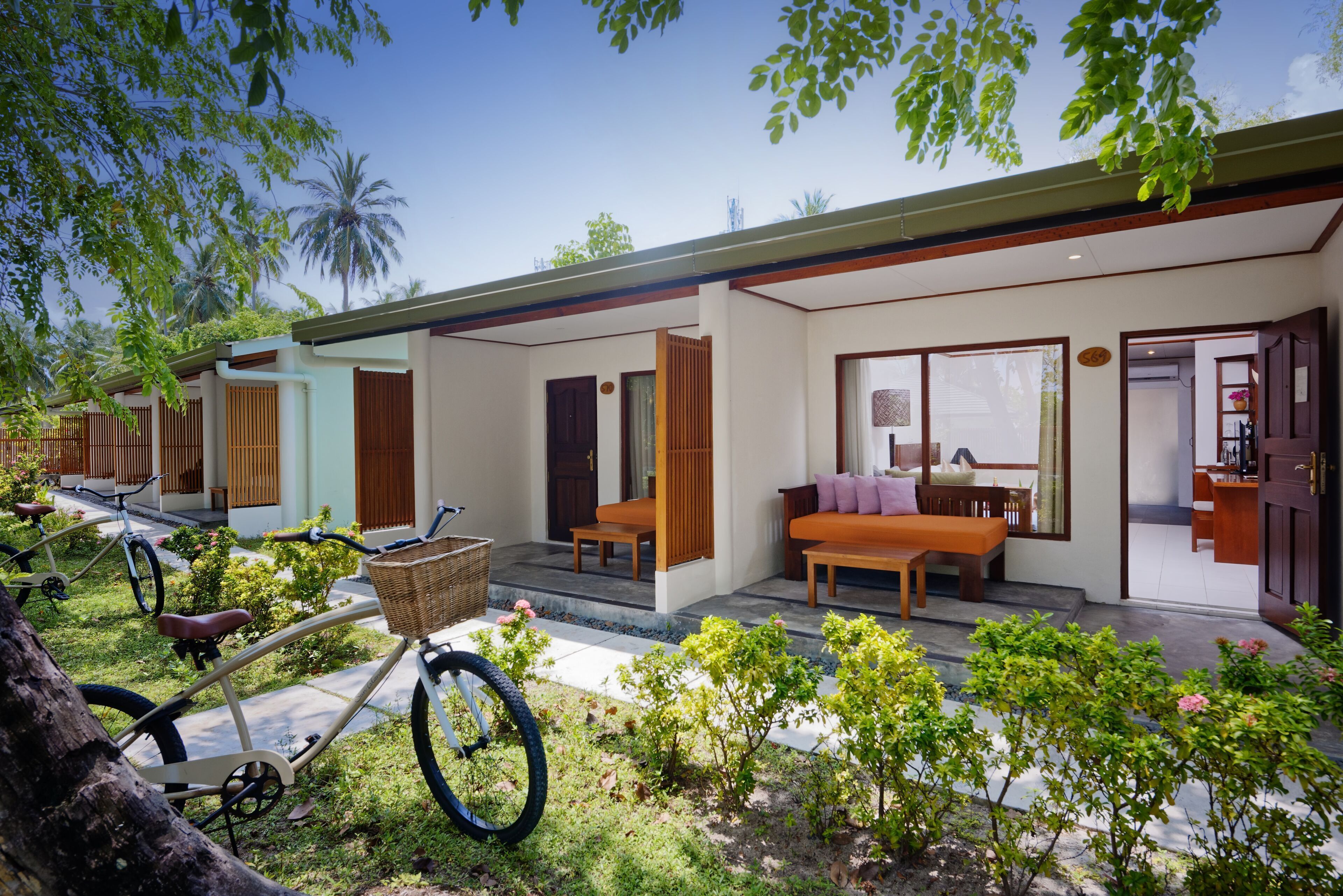 Villa Park Sun Island