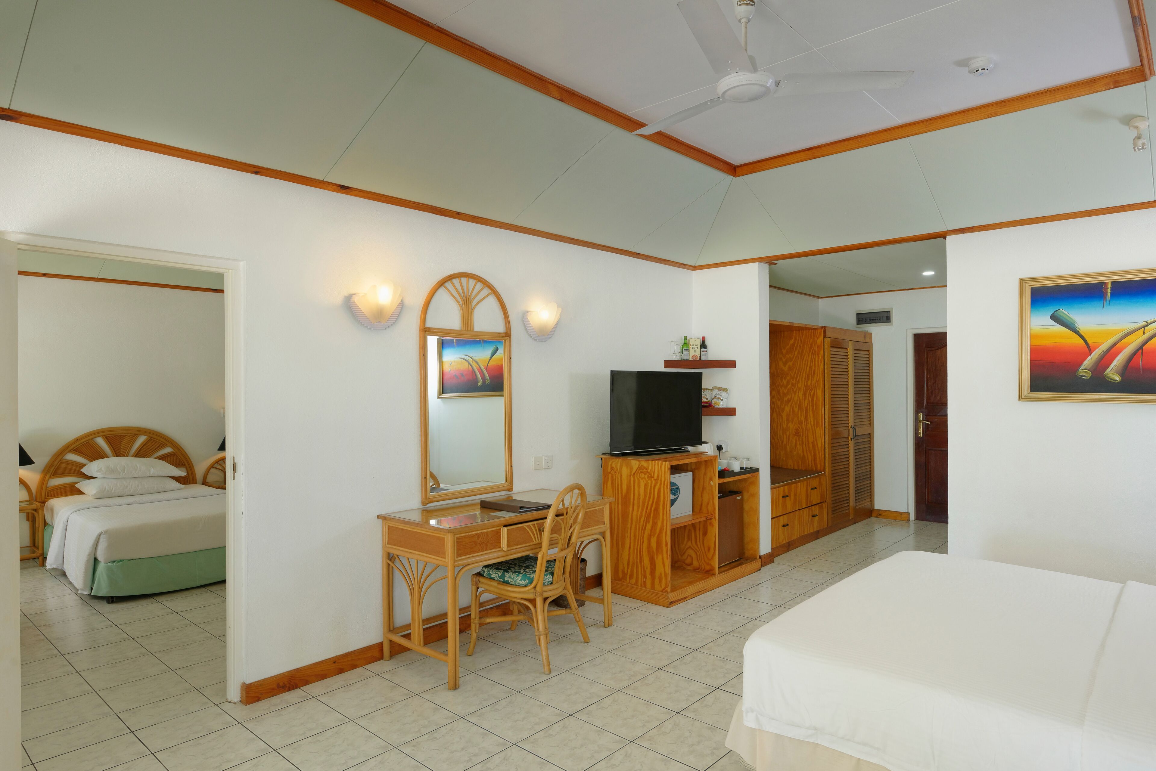 Villa Park Sun Island