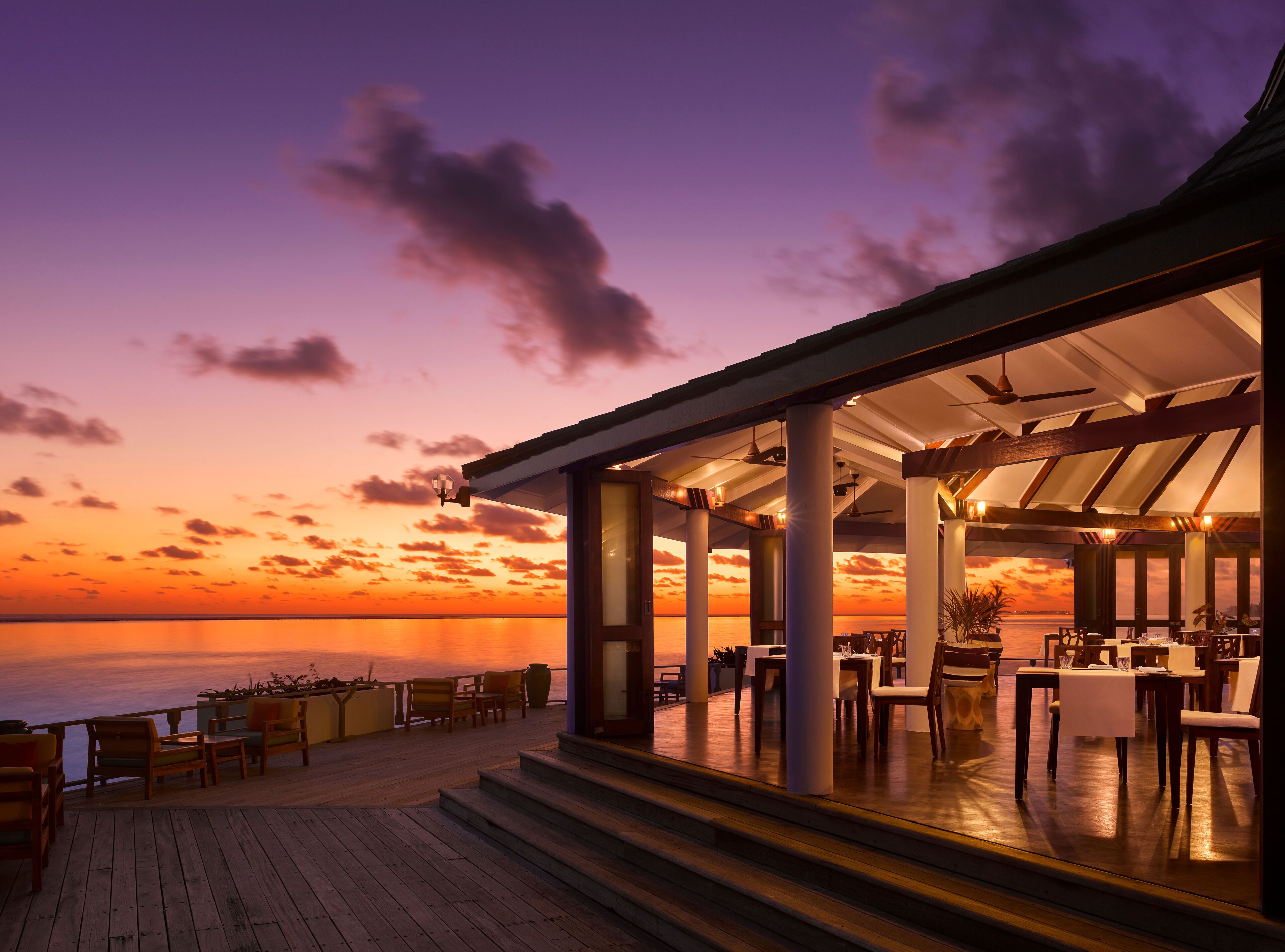 Villa Park Sun Island
