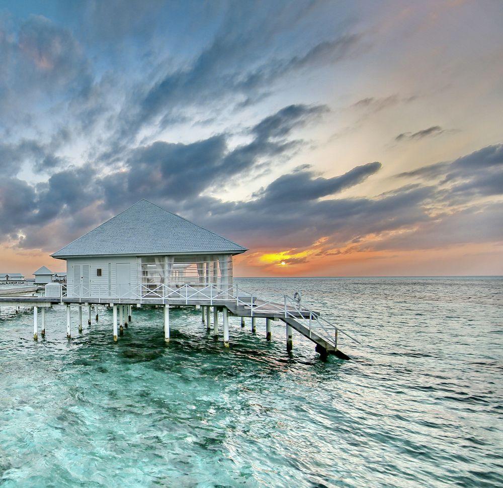 Diamonds Thudufushi Maldives Resort & Spa