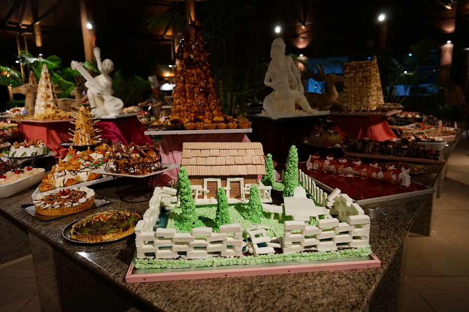 Embudu Village
