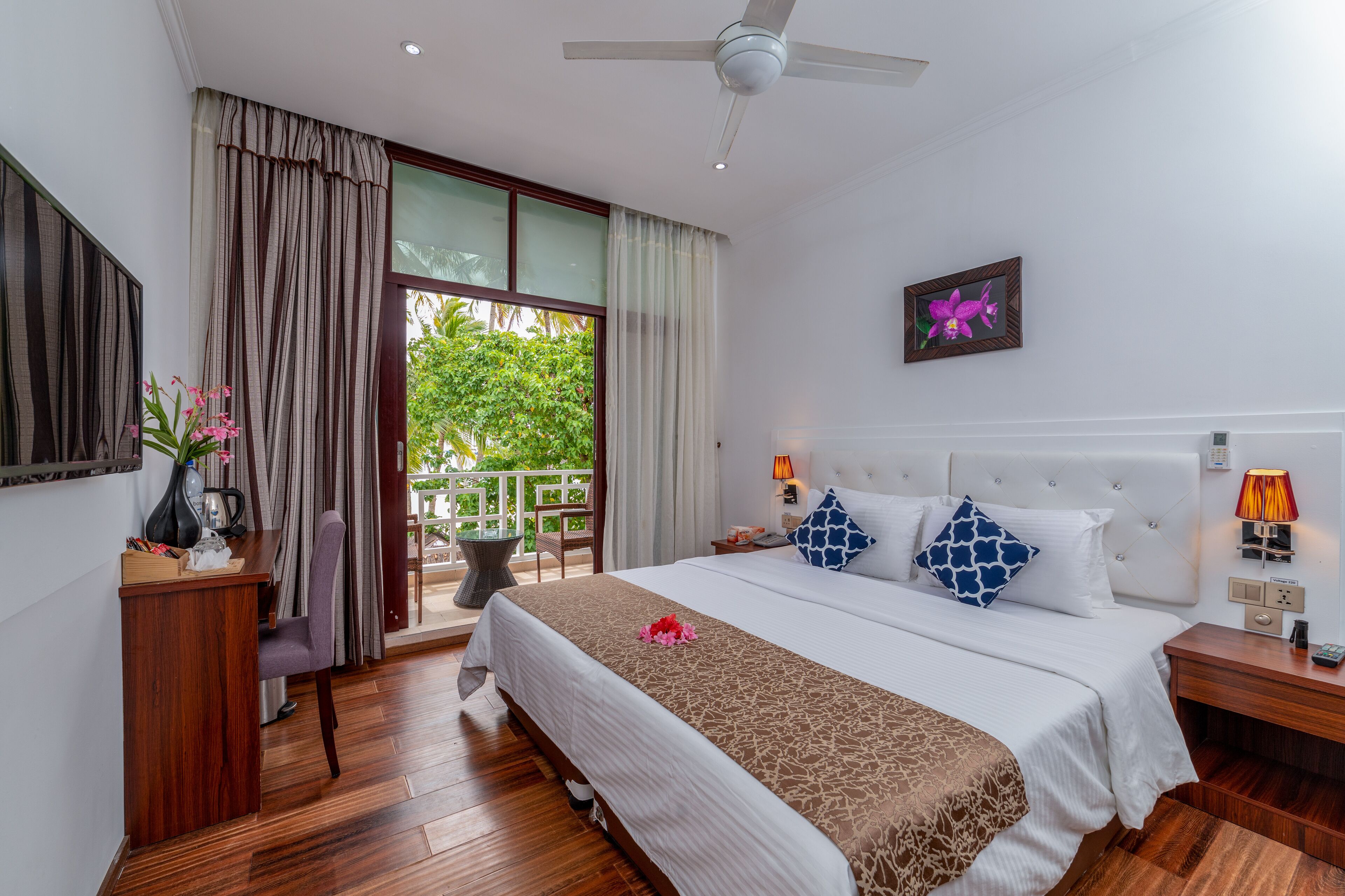 Crystal Sands Villa