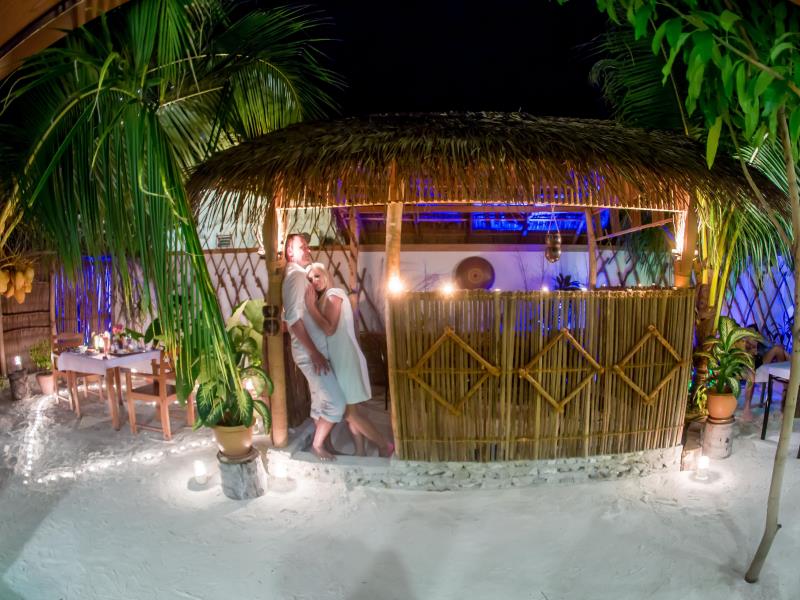 Equator Beach Inn
