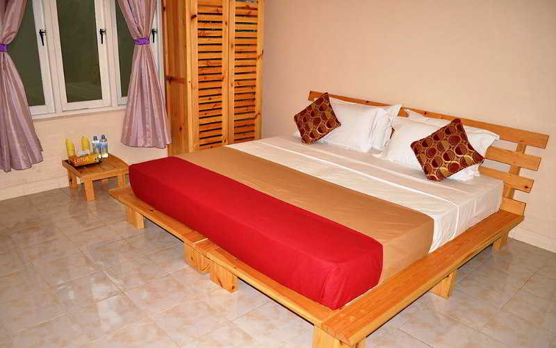 Holiday Lodge