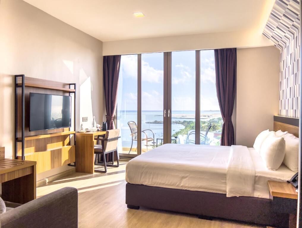 Triton Prestige Seaview & Spa