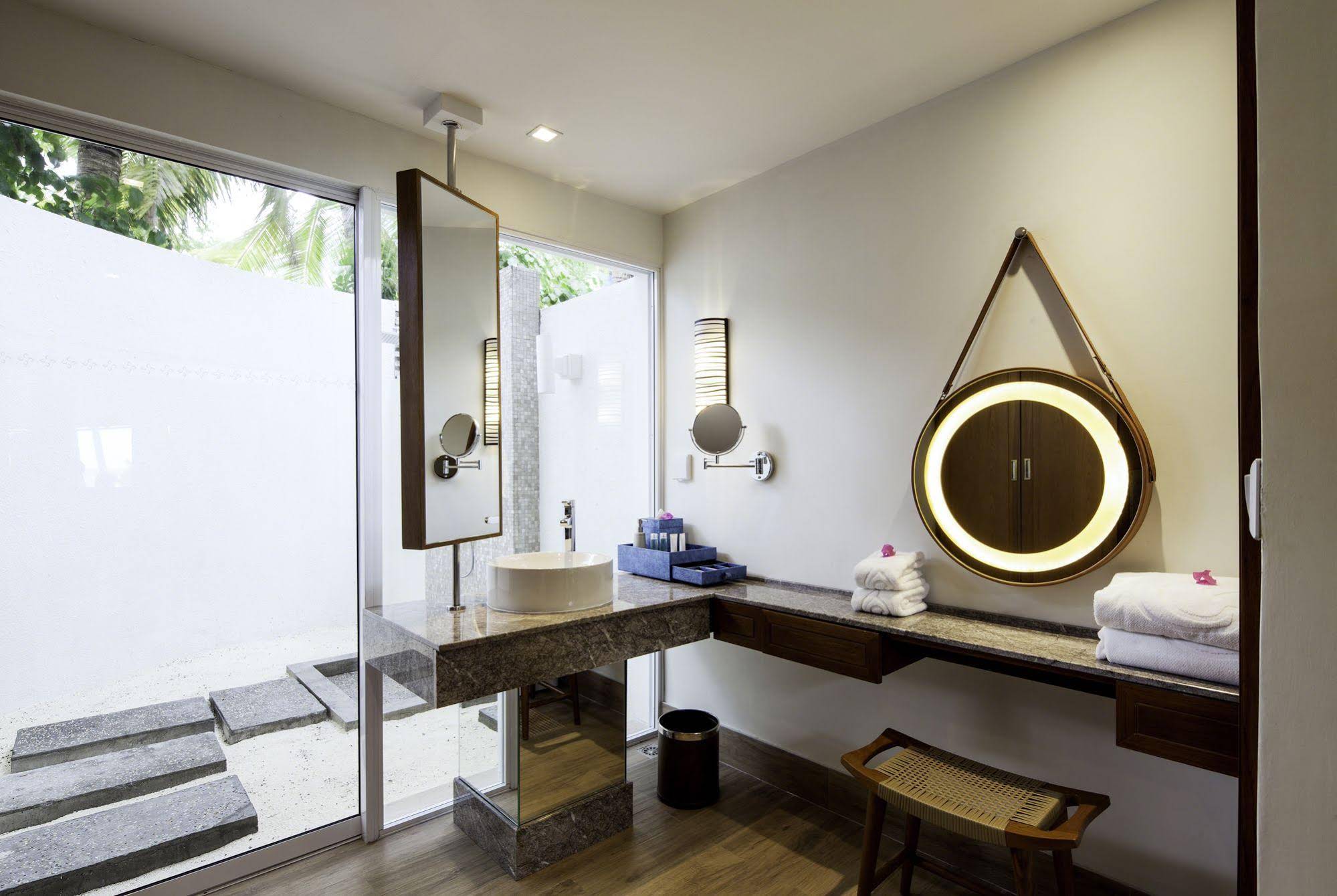 Machchafushi Island Resort & Spa Maldives, The Centara Collection