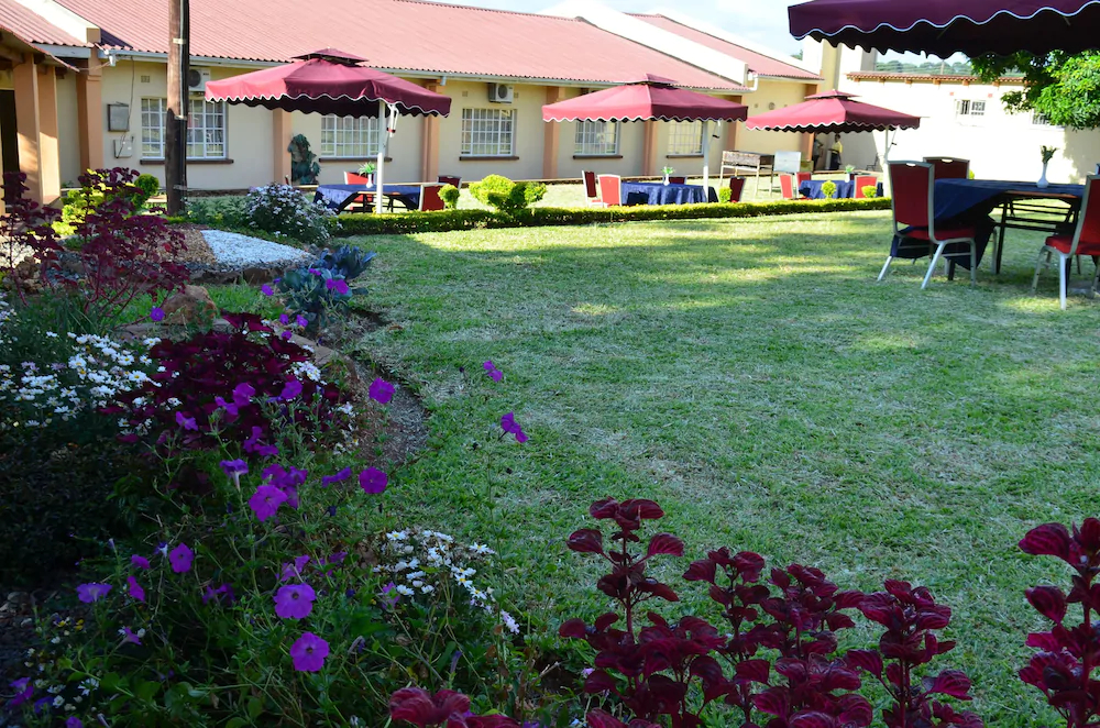 Riverside Hotel