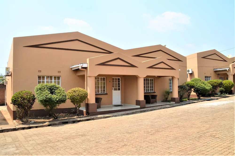 Riverside Hotel