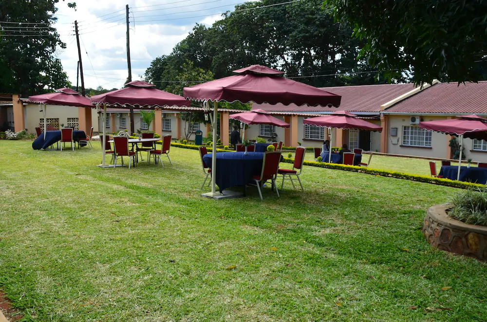 Riverside Hotel