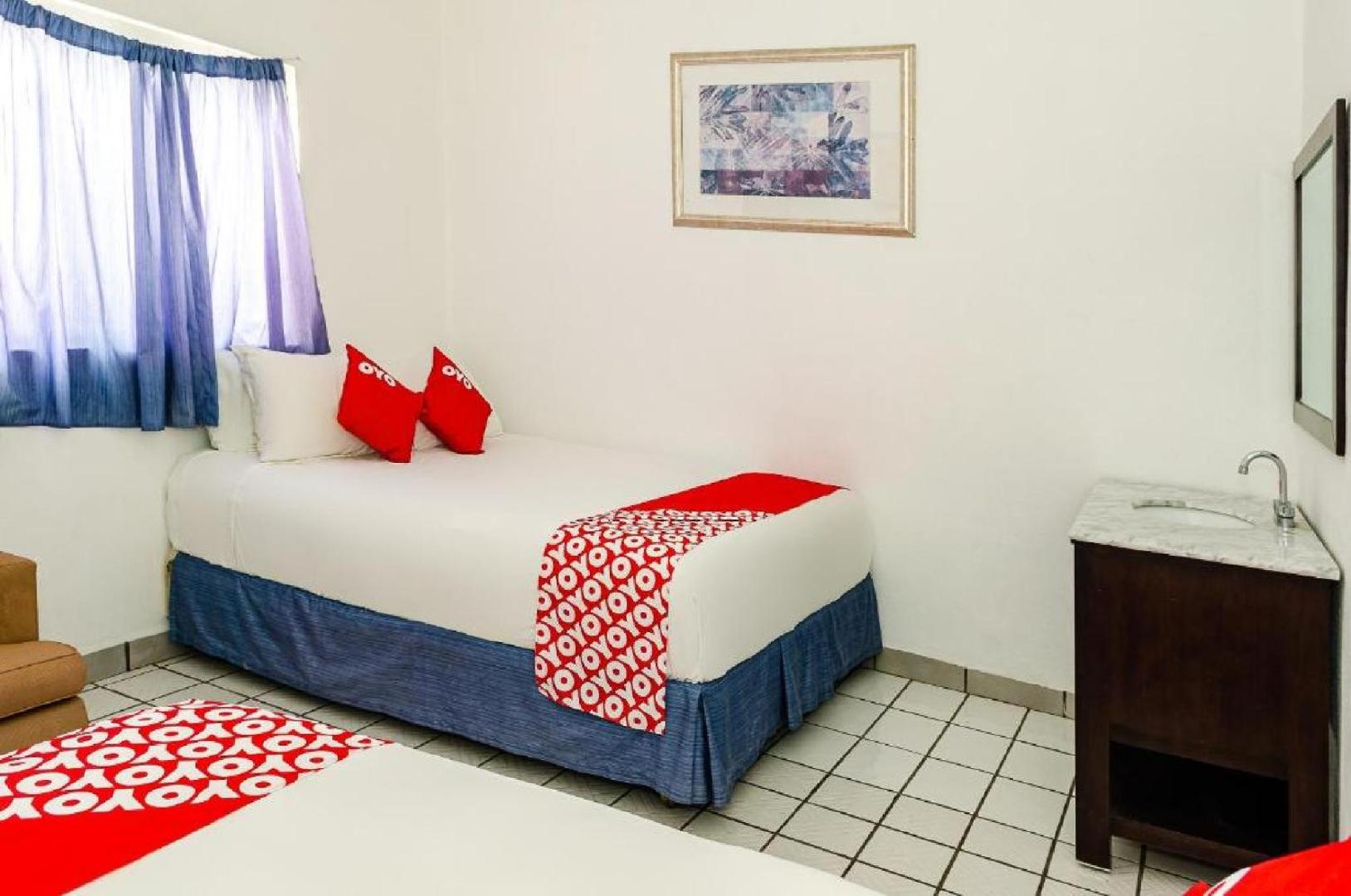 Hotel Cabo Del Sur by OYO Rooms