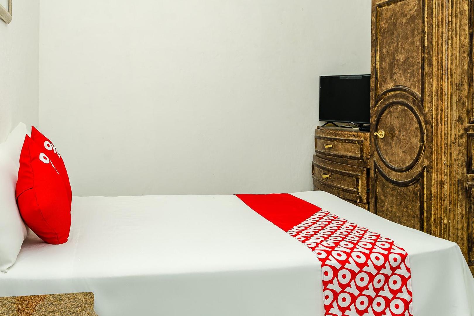 Hotel Cabo Del Sur by OYO Rooms