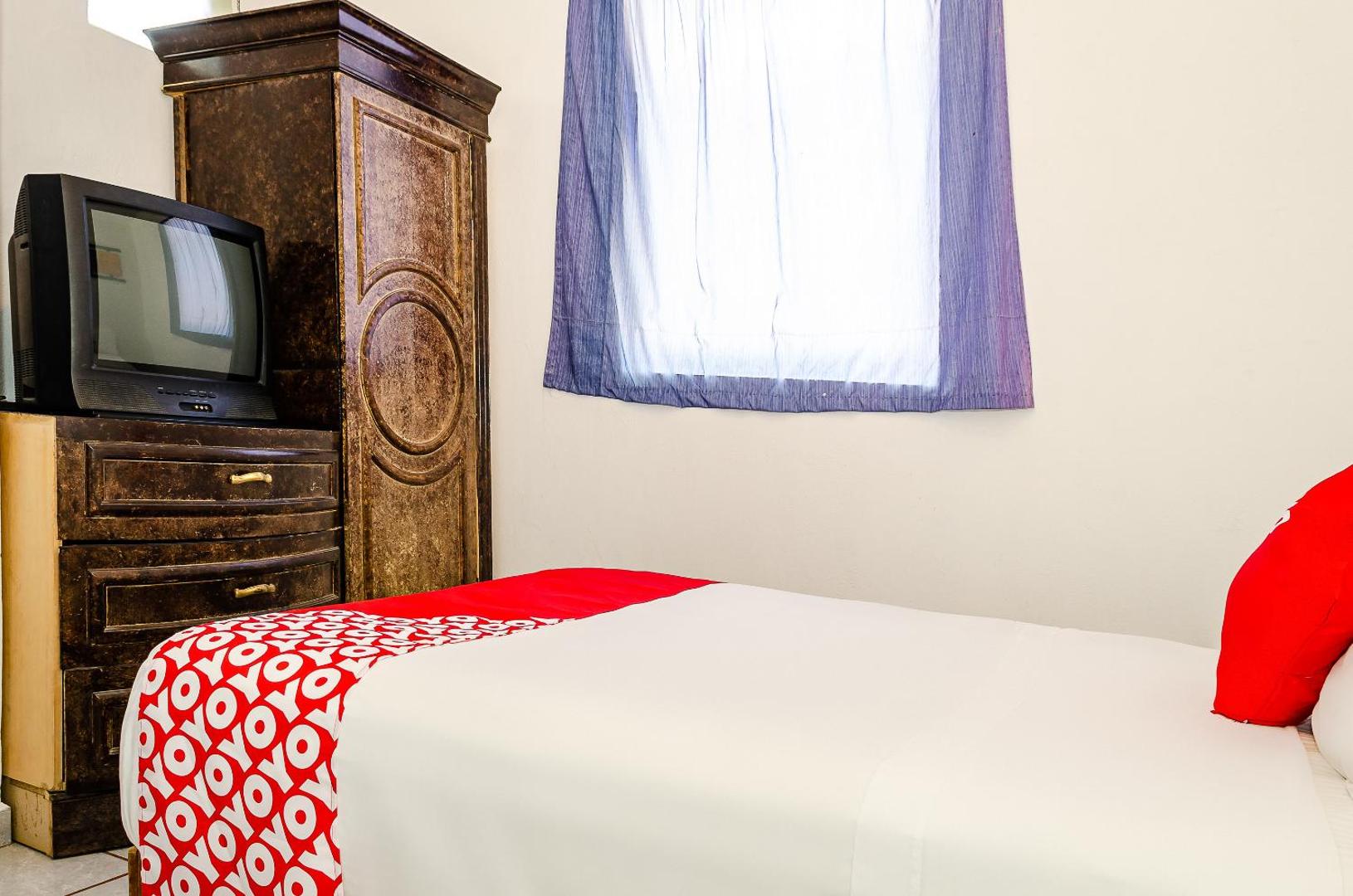 Hotel Cabo Del Sur by OYO Rooms