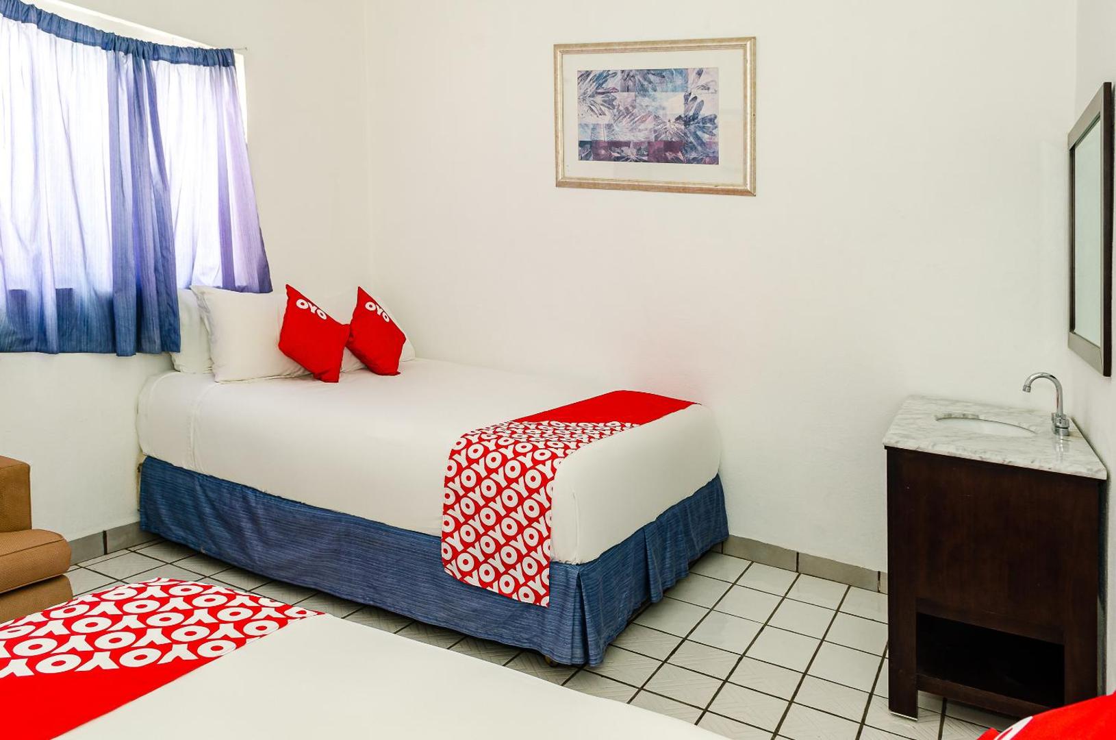Hotel Cabo Del Sur by OYO Rooms