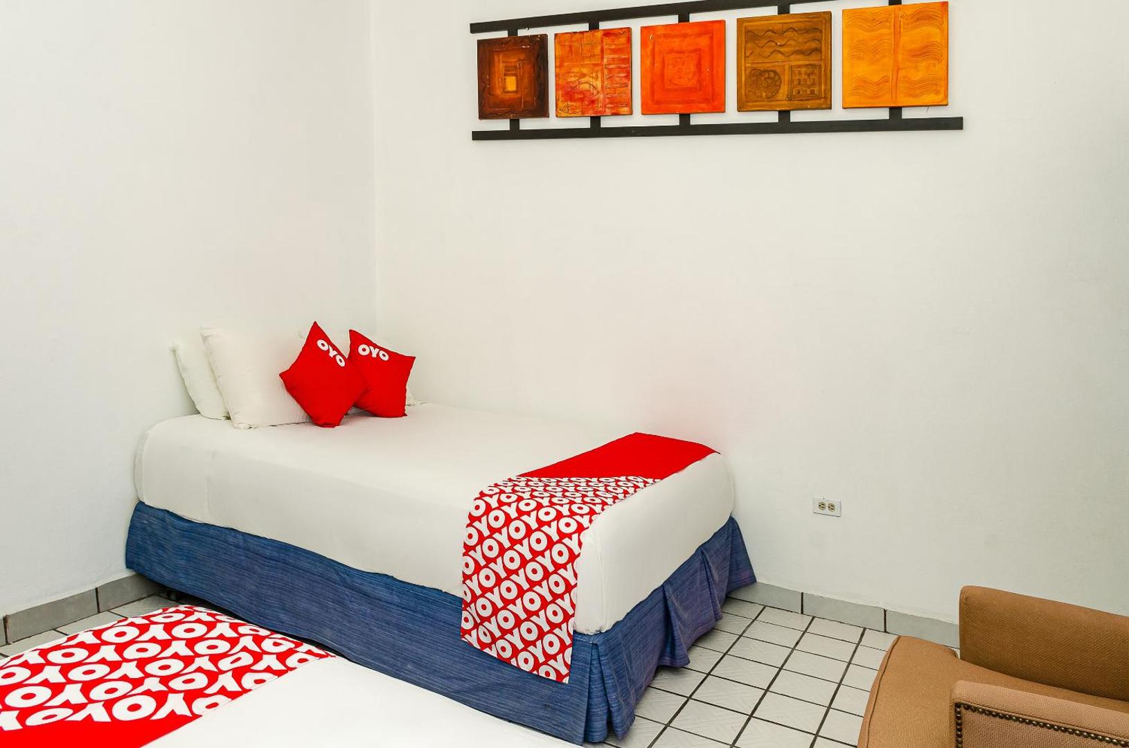 Hotel Cabo Del Sur by OYO Rooms