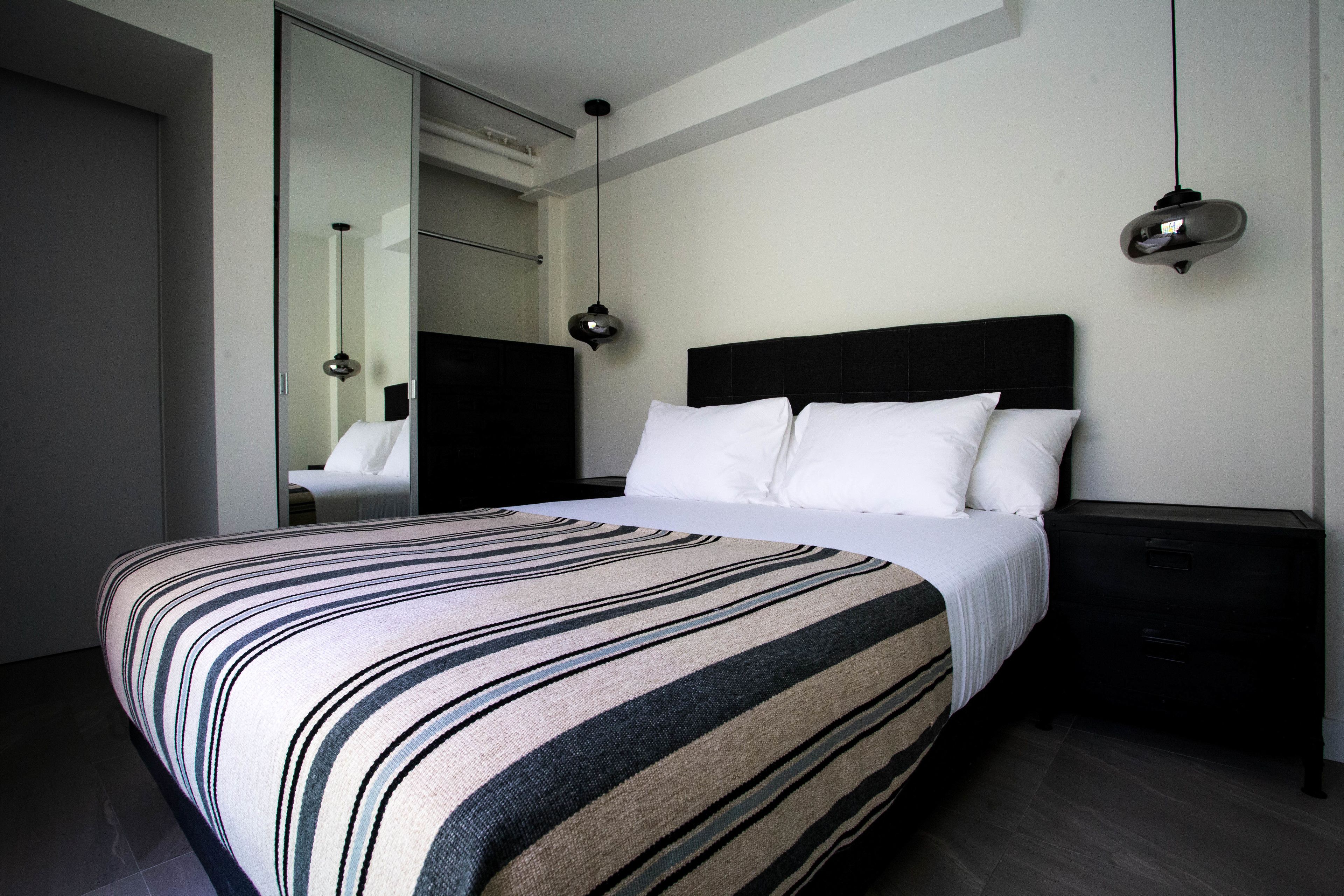 Eazy Living Tijuana Centro