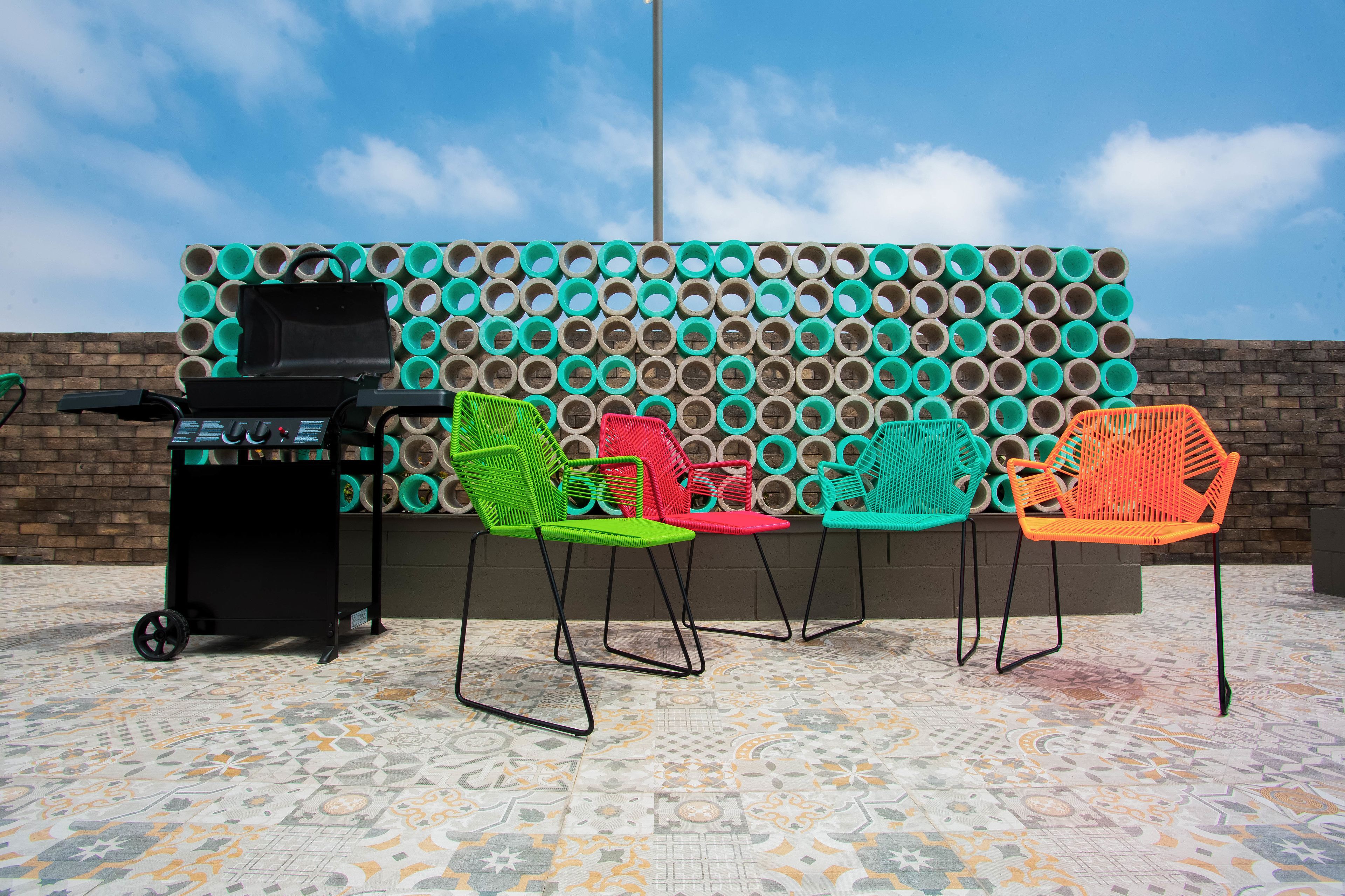 Eazy Living Tijuana Centro