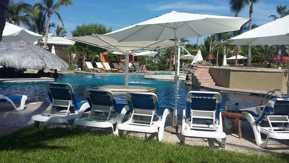 Buena Vista Oceanfront & Hot Springs Resort
