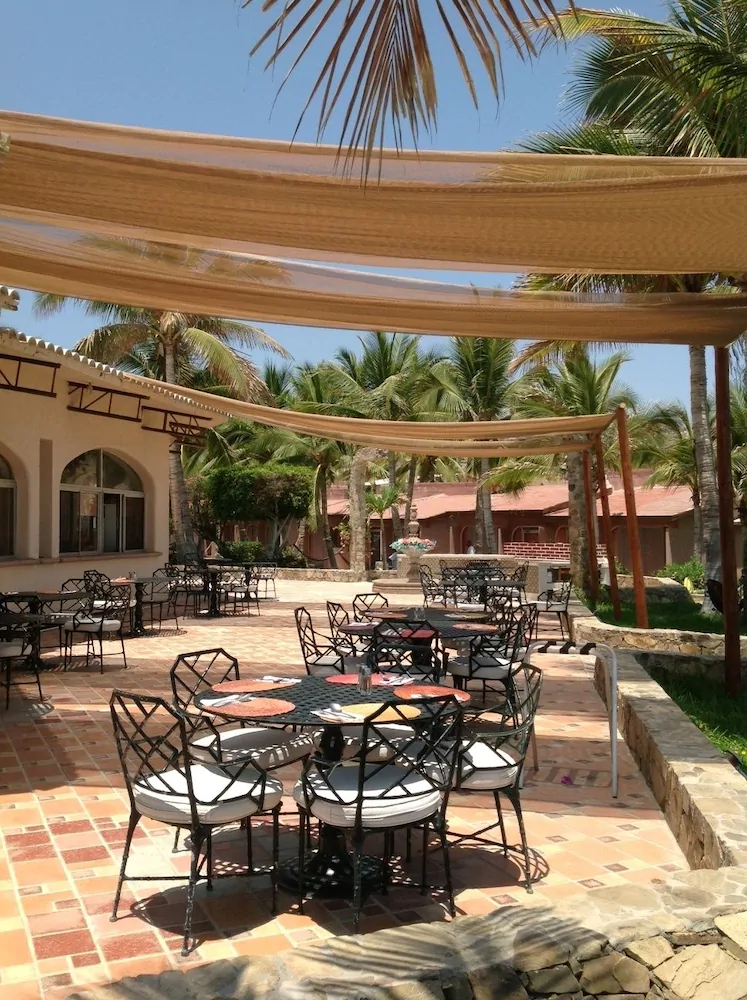 Buena Vista Oceanfront & Hot Springs Resort