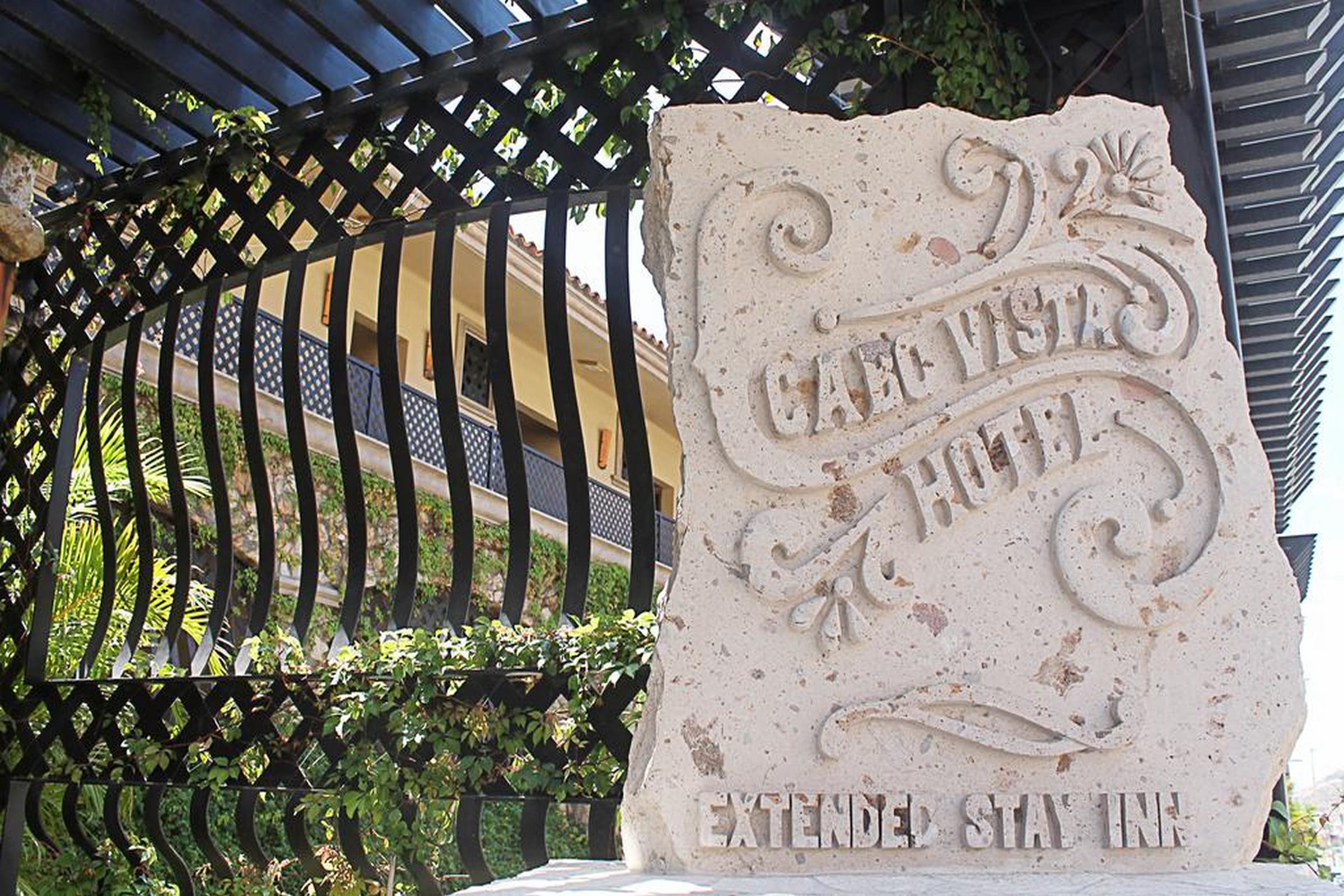 Cabo Vista Hotel