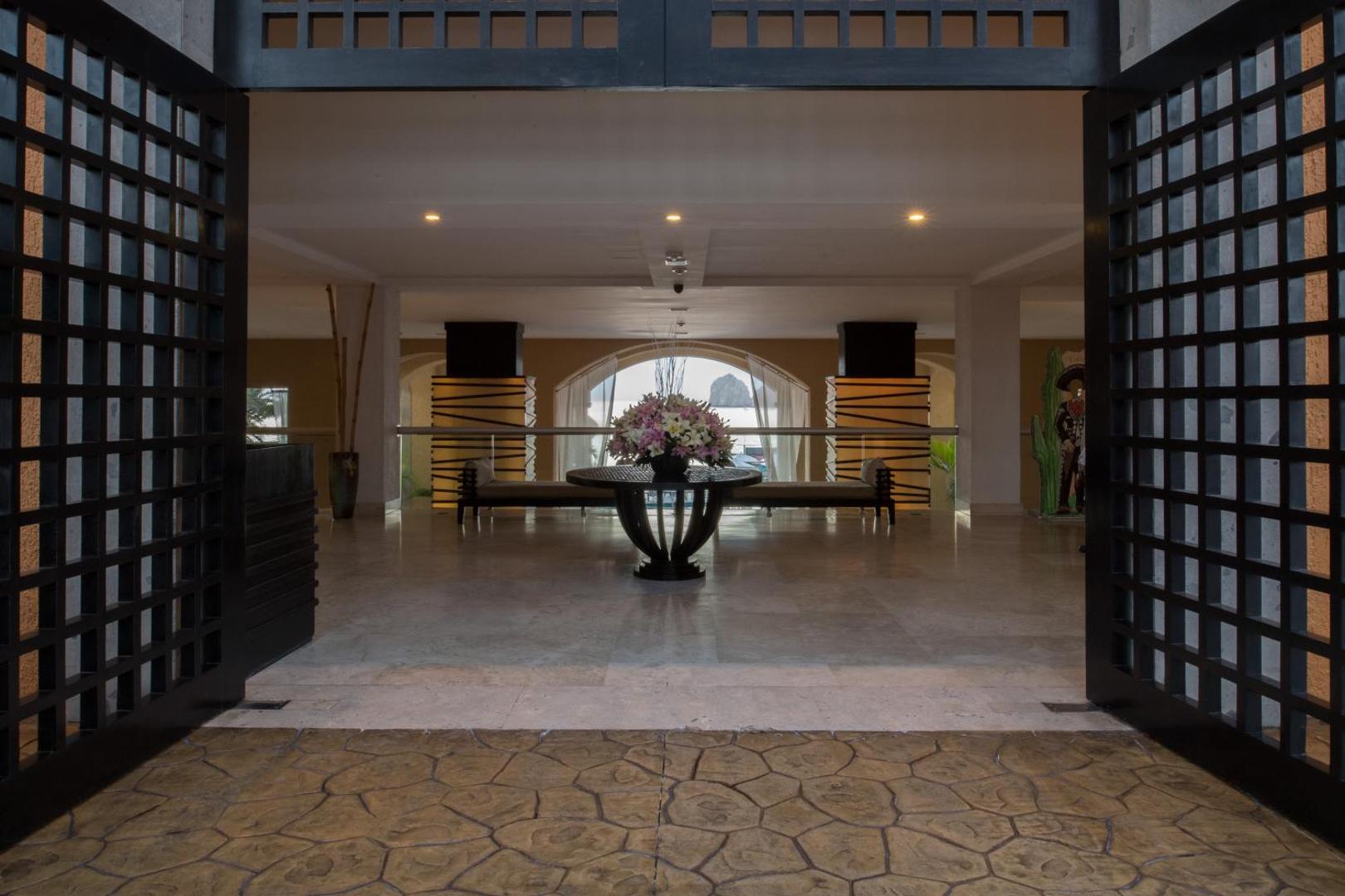 Casa Dorada Los Cabos Resort & Spa