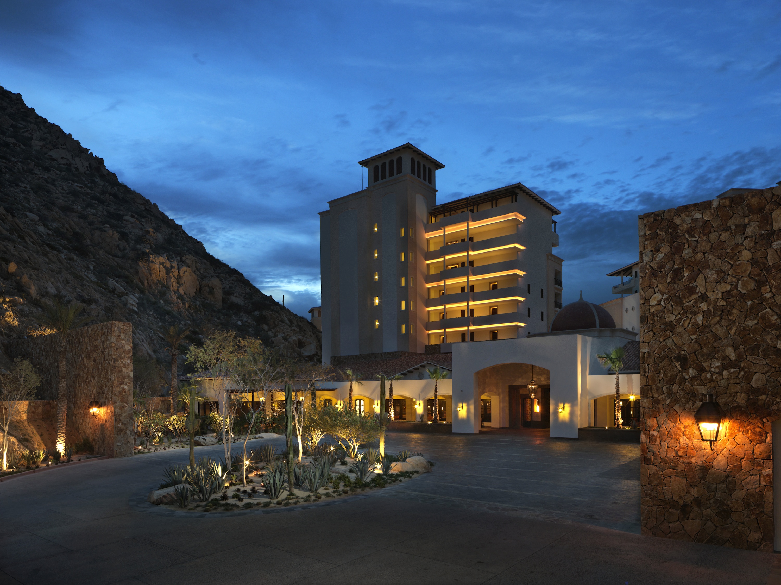 Grand Solmar Land's End Resort & Spa