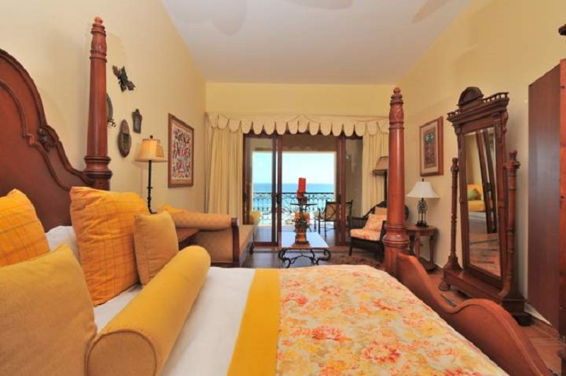 Hacienda Encantada Resort & Residences