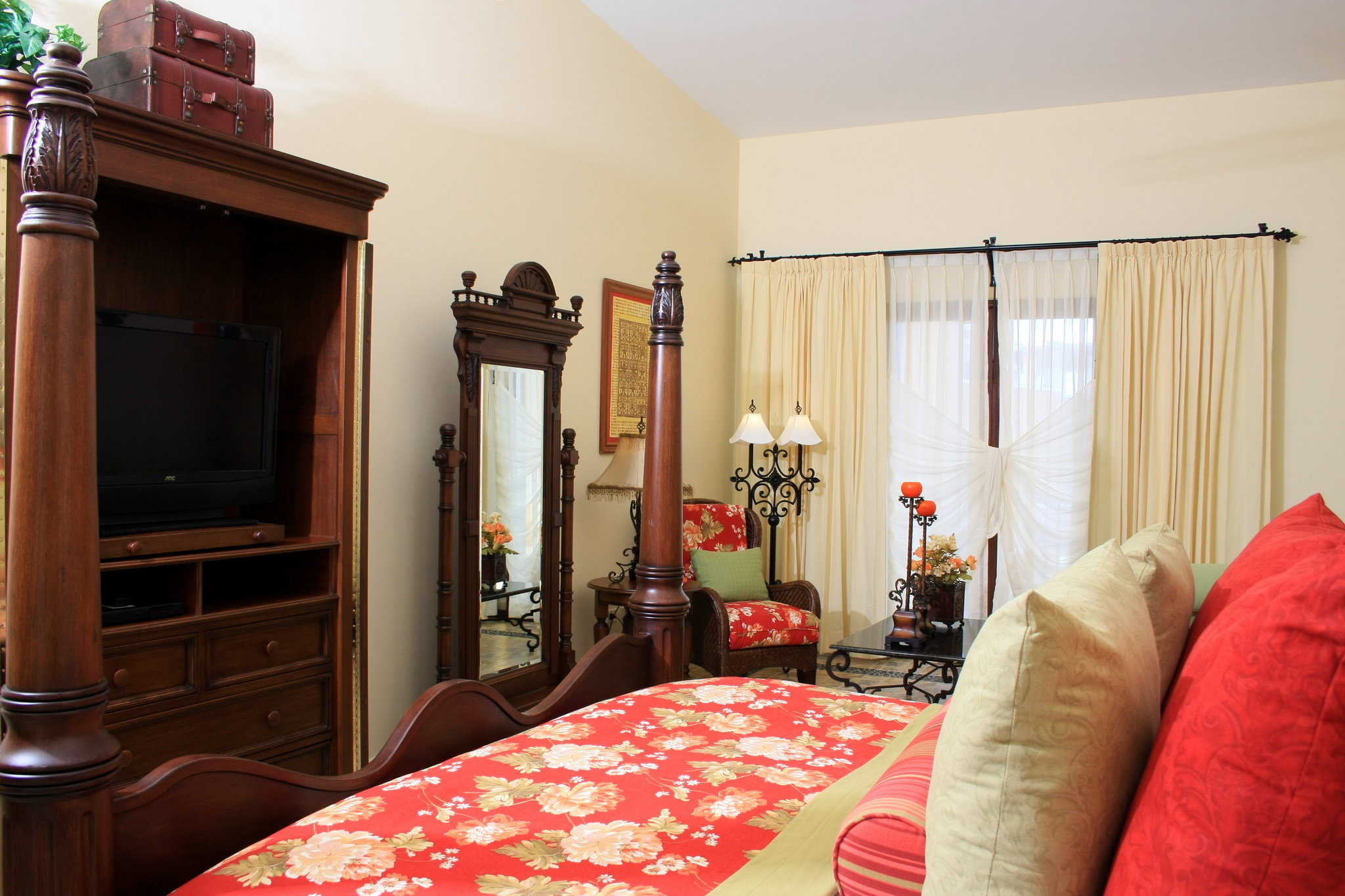 Hacienda Encantada Resort & Residences