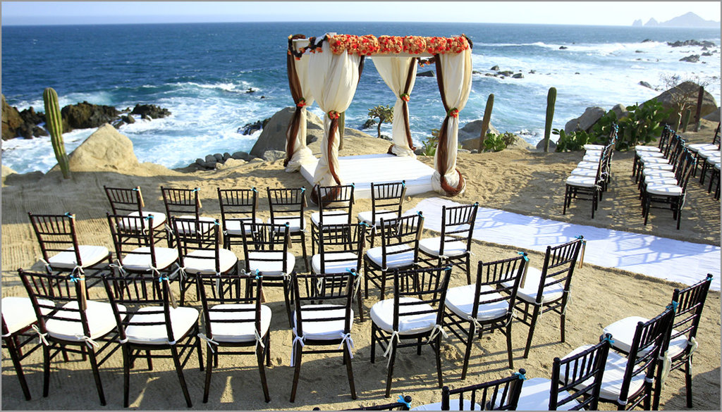 Hacienda Encantada Resort & Residences