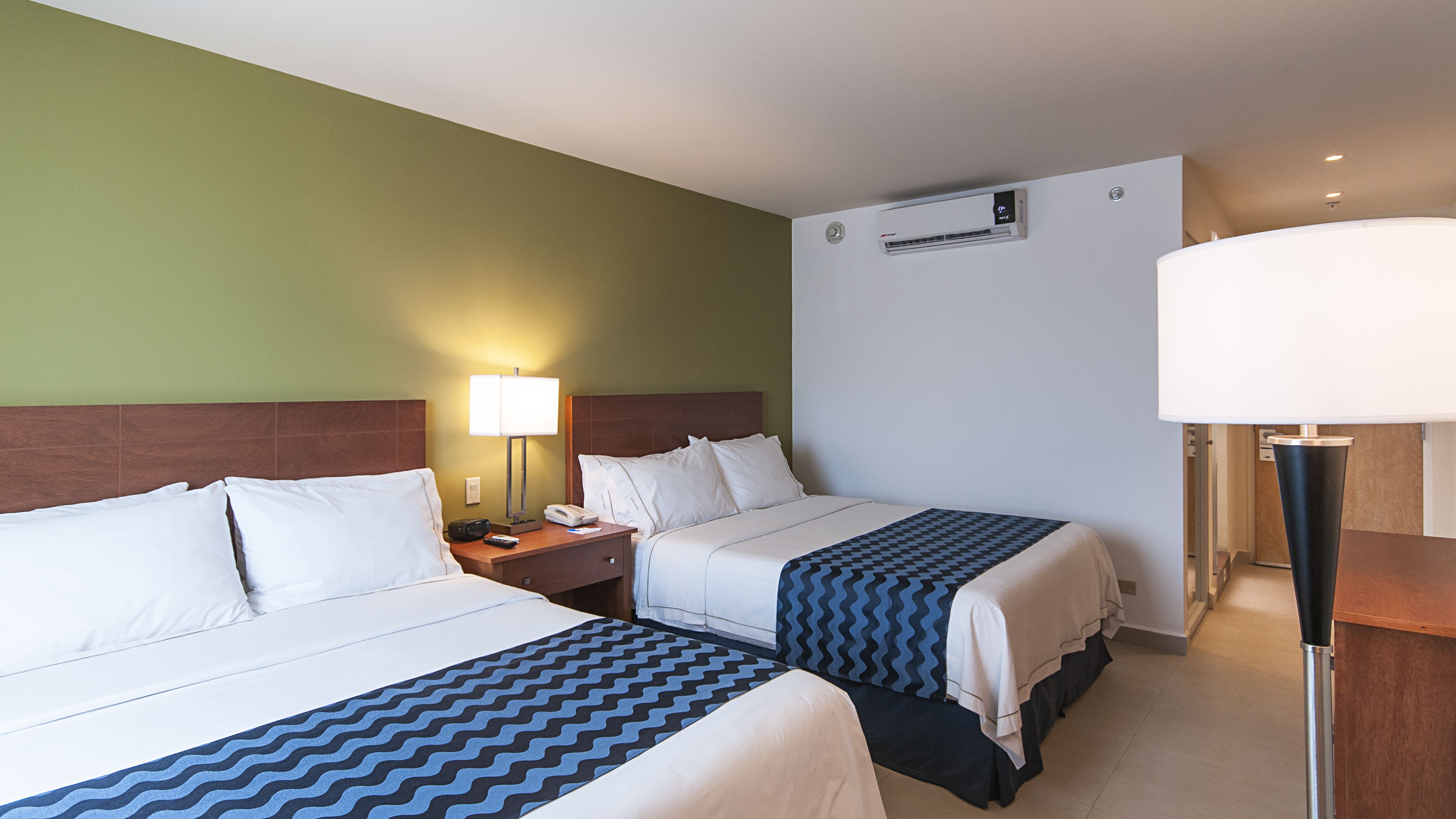 Holiday Inn Express Cabo San Lucas