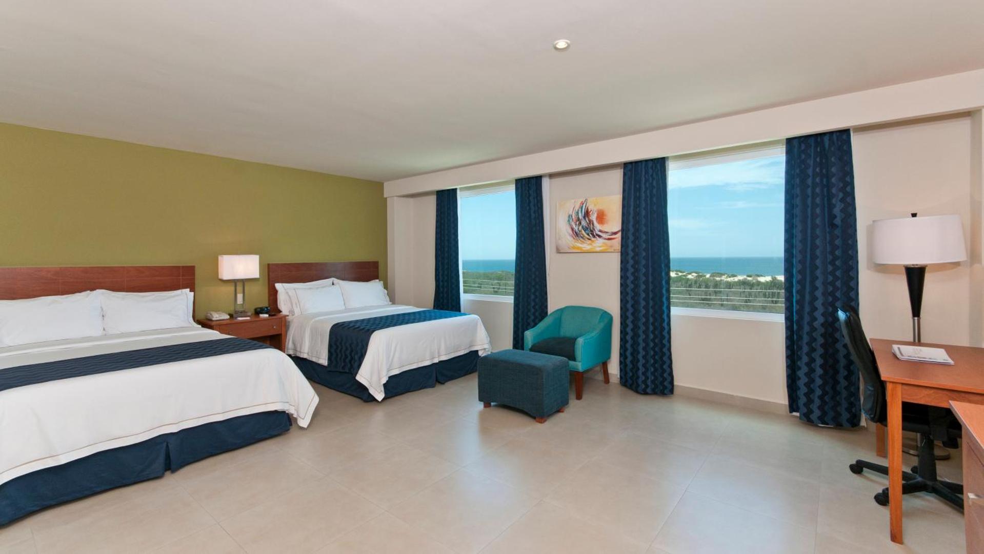 Holiday Inn Express Cabo San Lucas