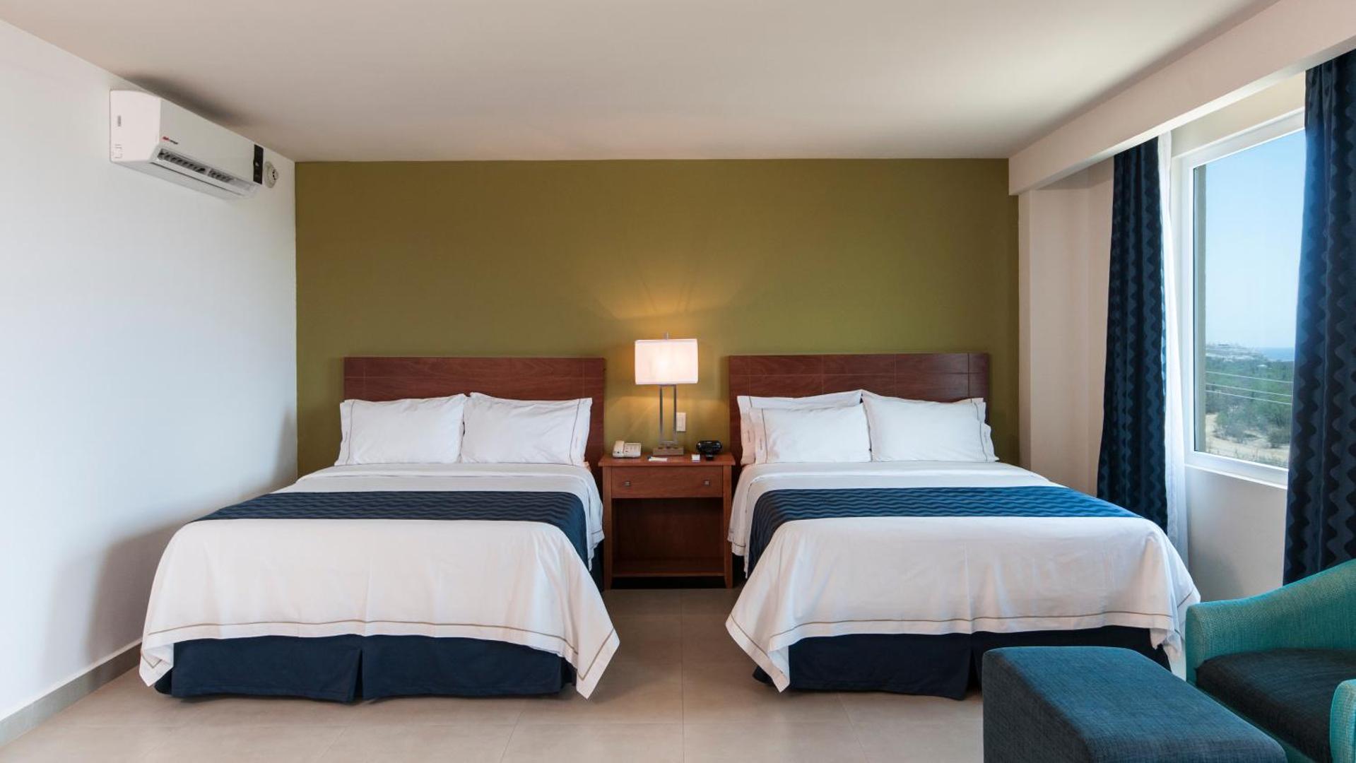 Holiday Inn Express Cabo San Lucas